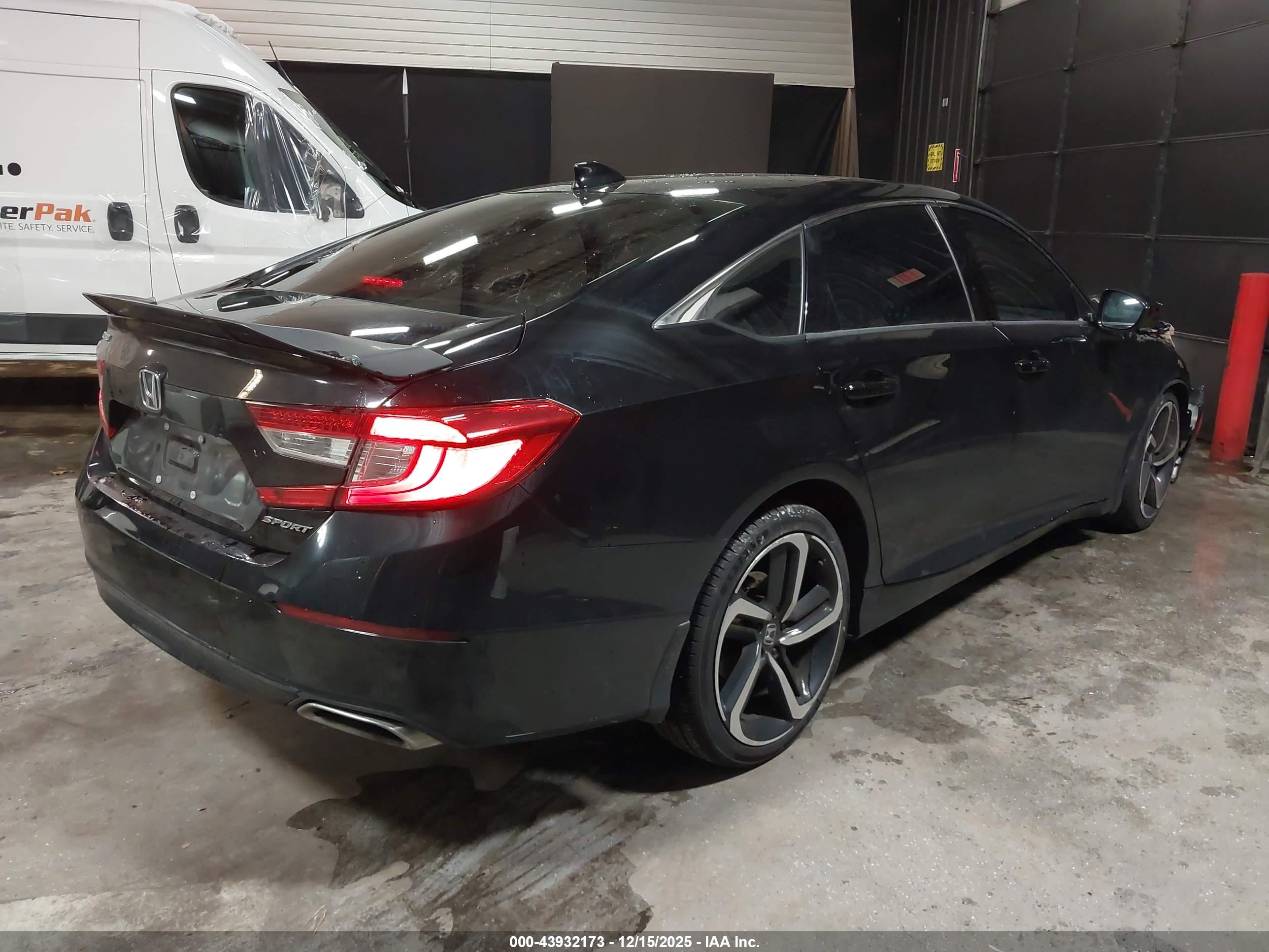 HONDA ACCORD image 4
