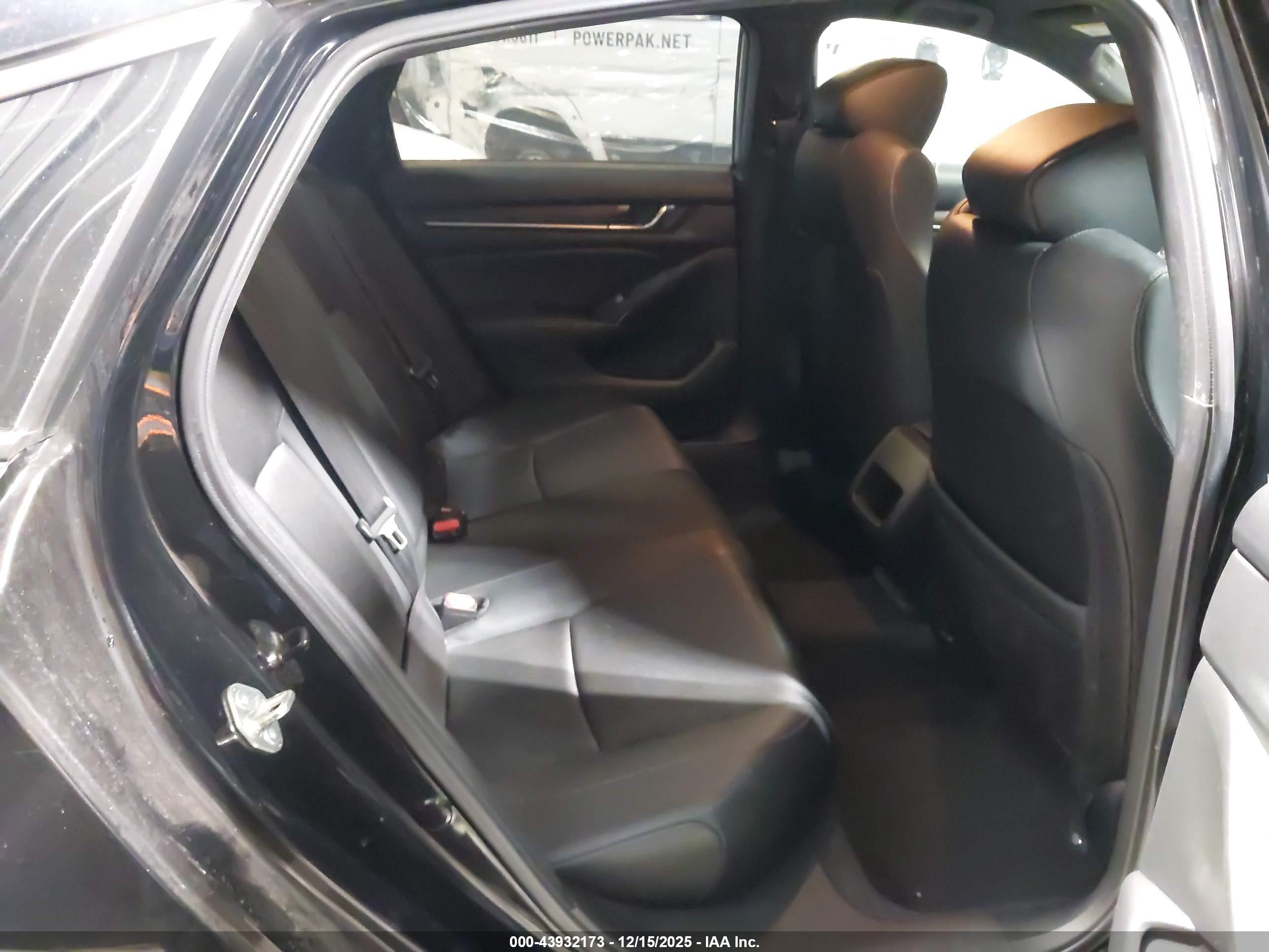 HONDA ACCORD image 8