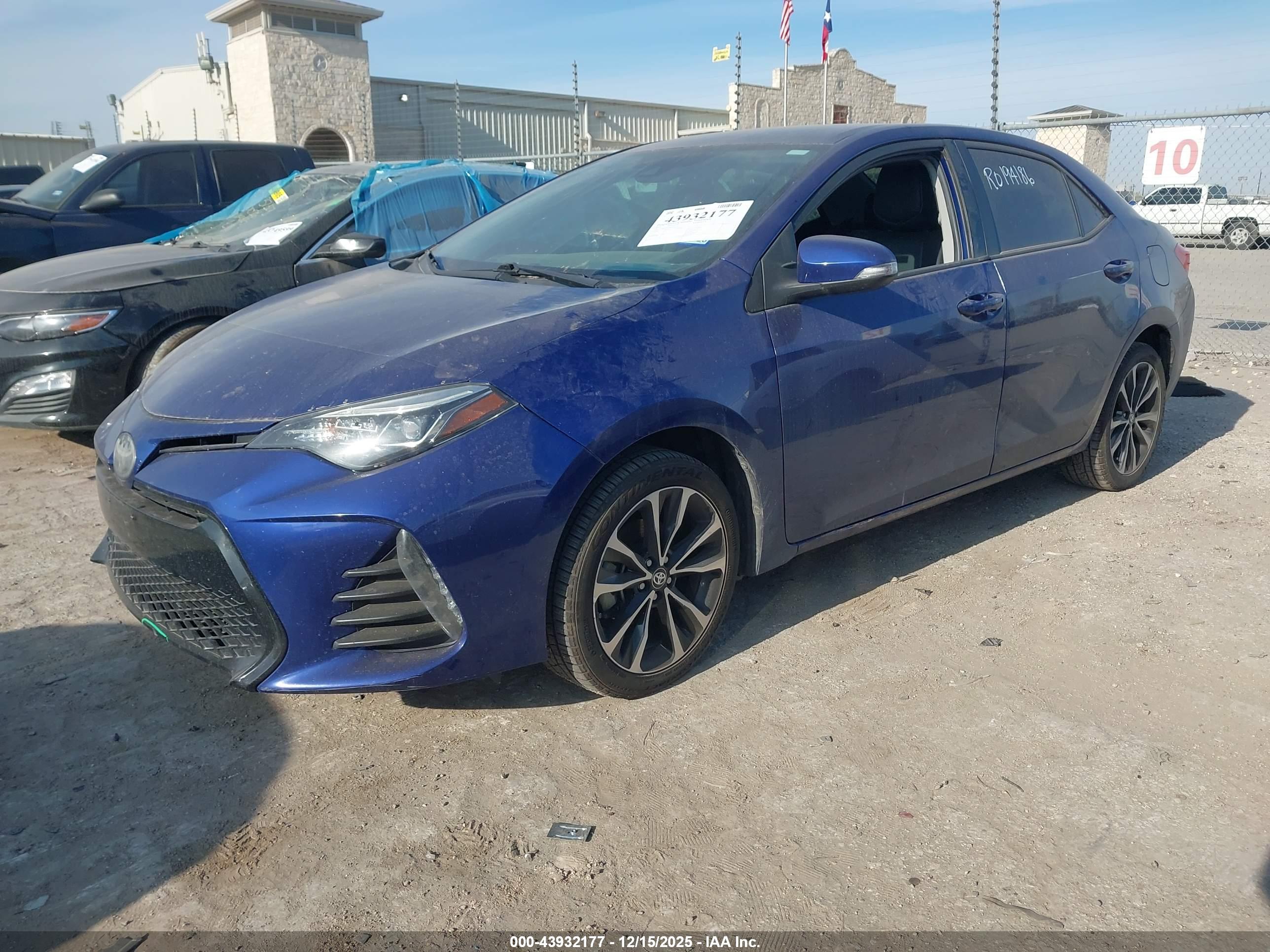 TOYOTA COROLLA image 2