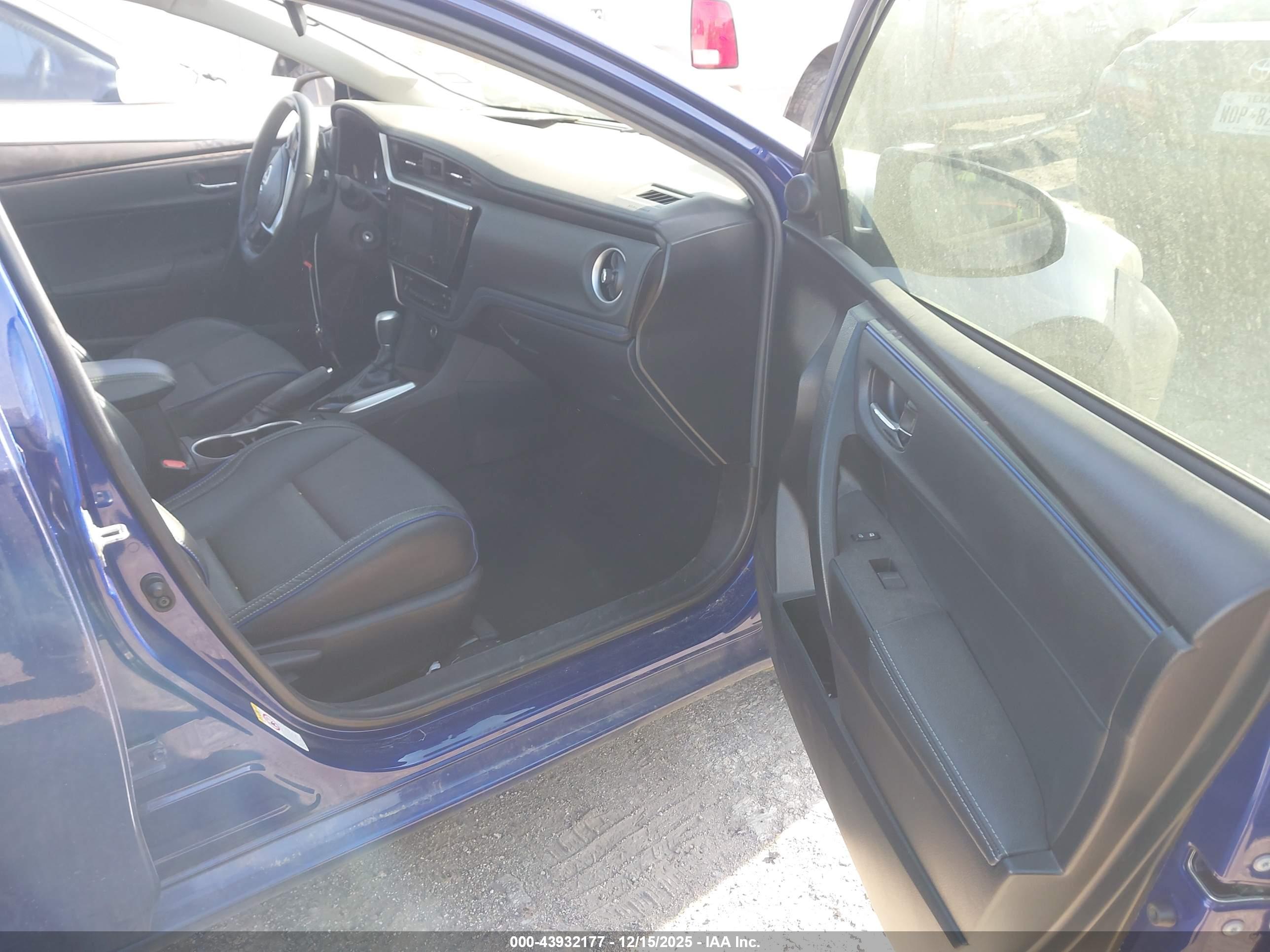 TOYOTA COROLLA image 5
