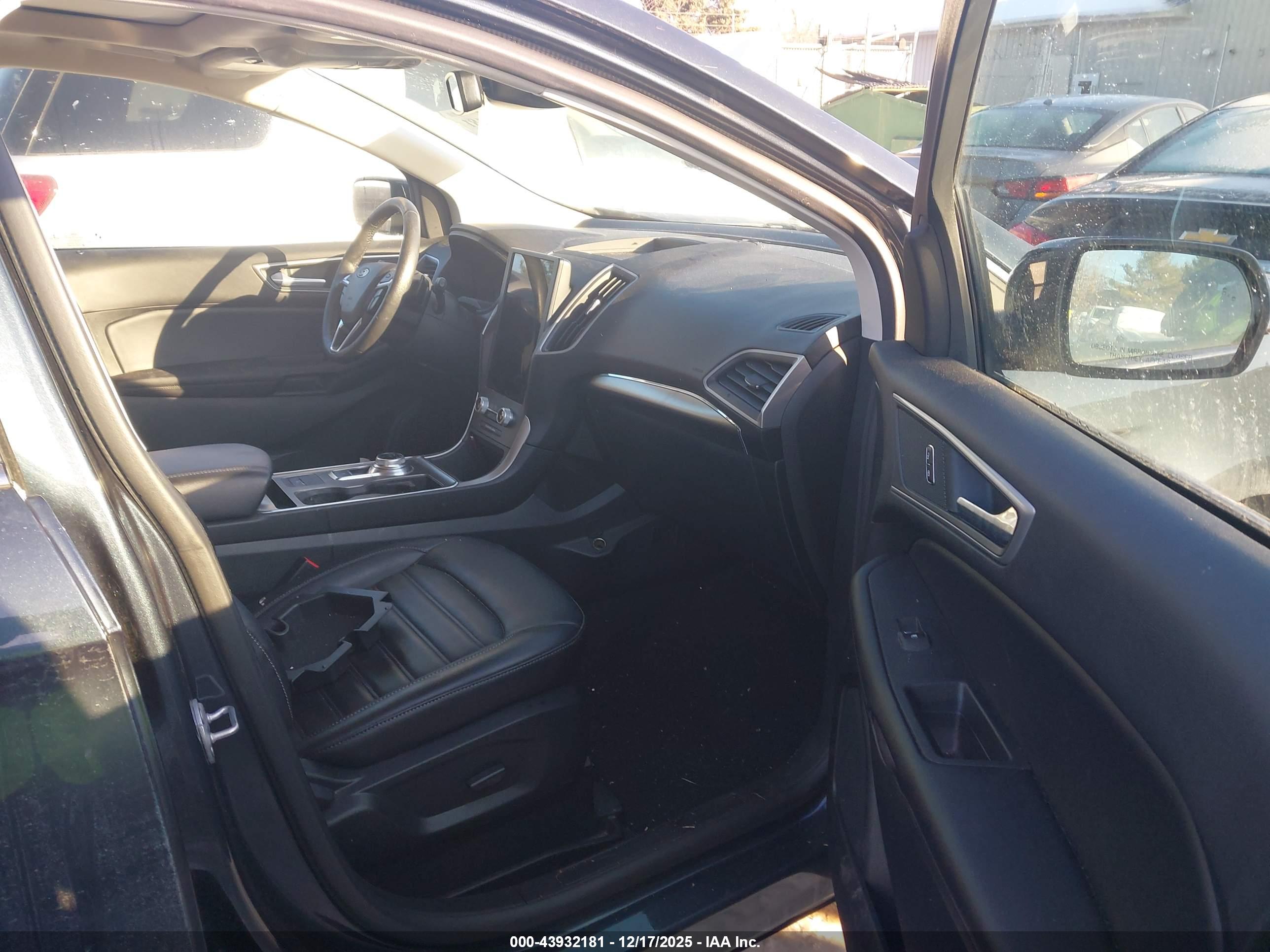FORD EDGE image 5