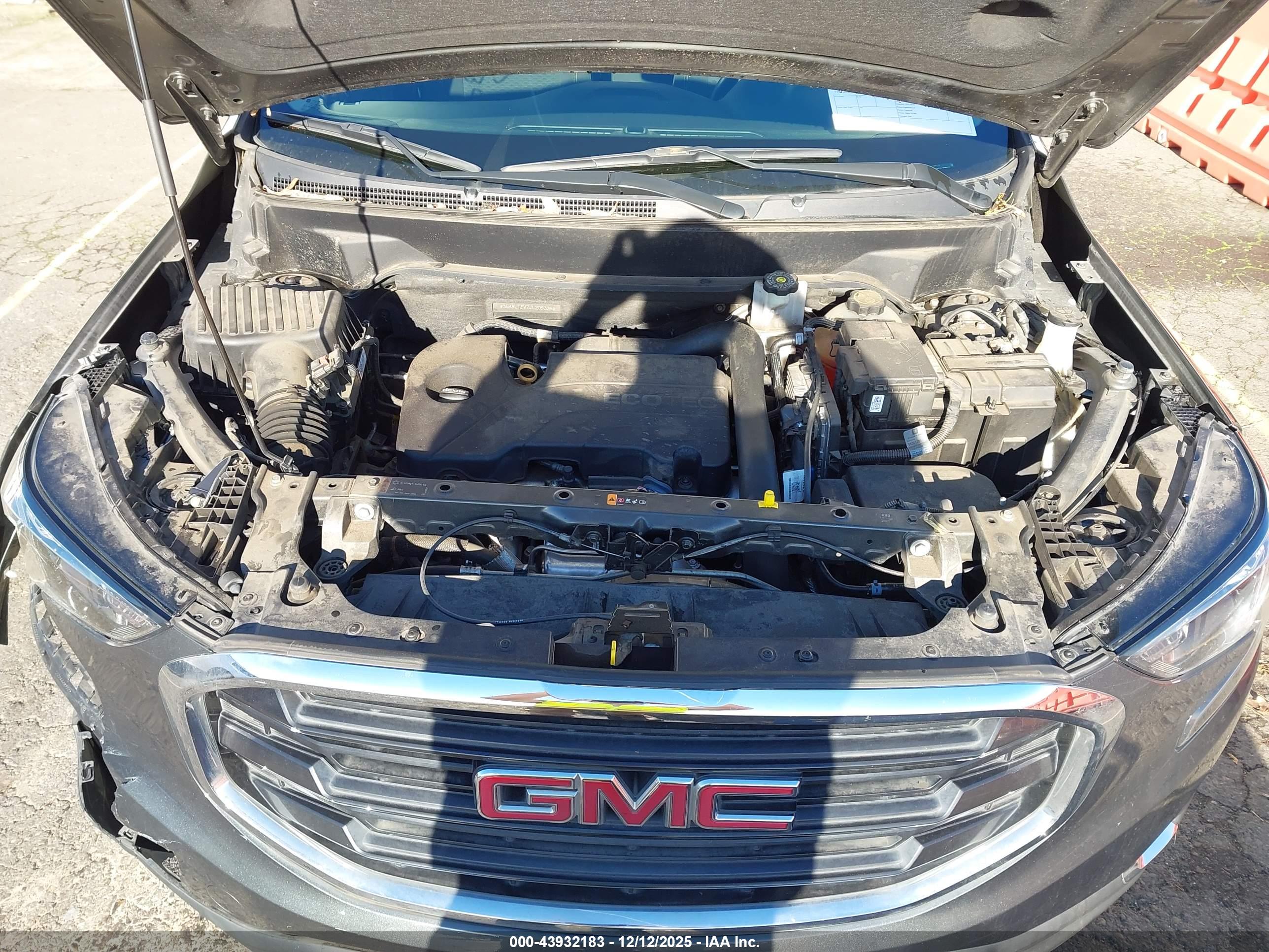 GMC TERRAIN image 10