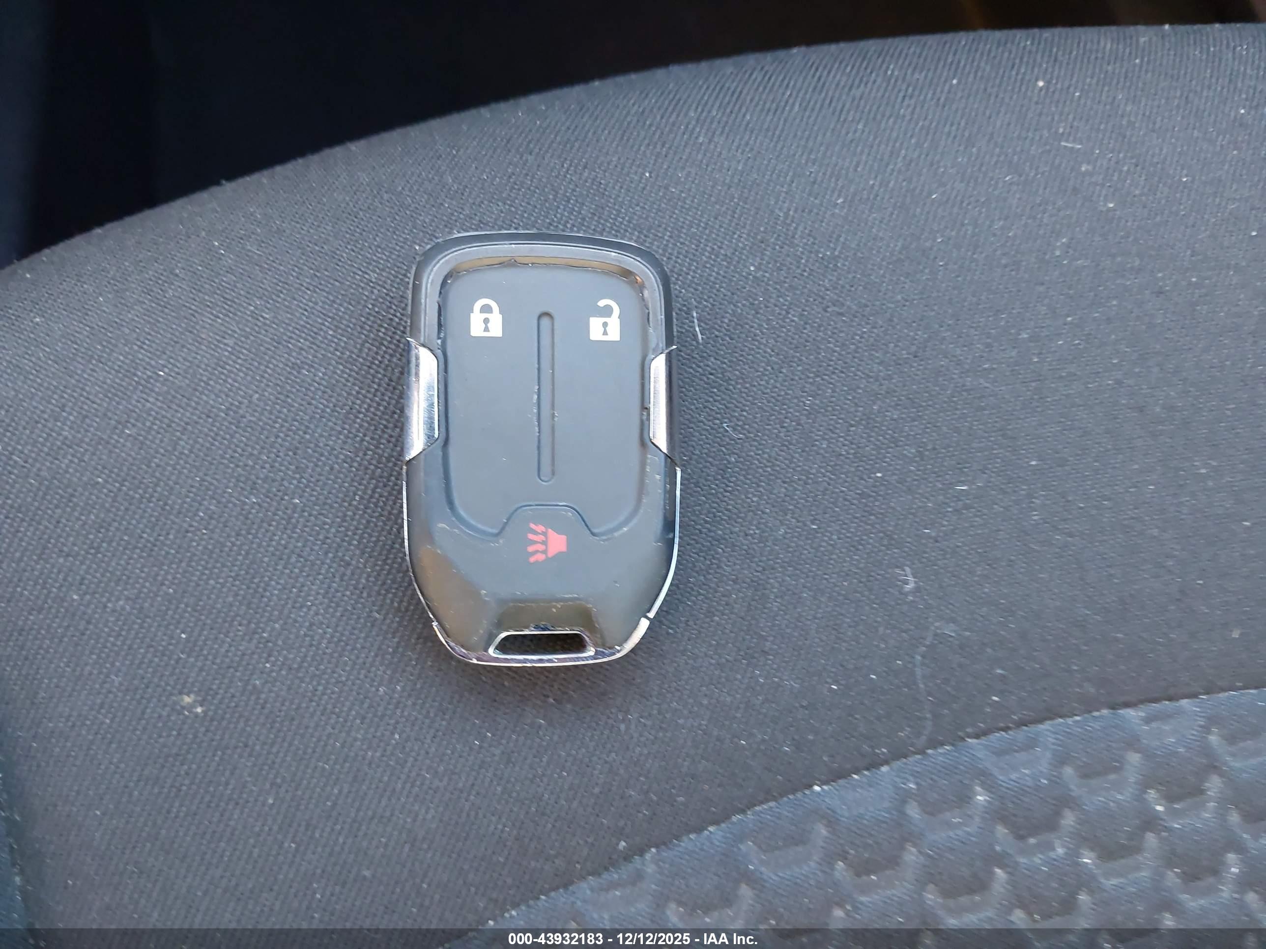 GMC TERRAIN image 11