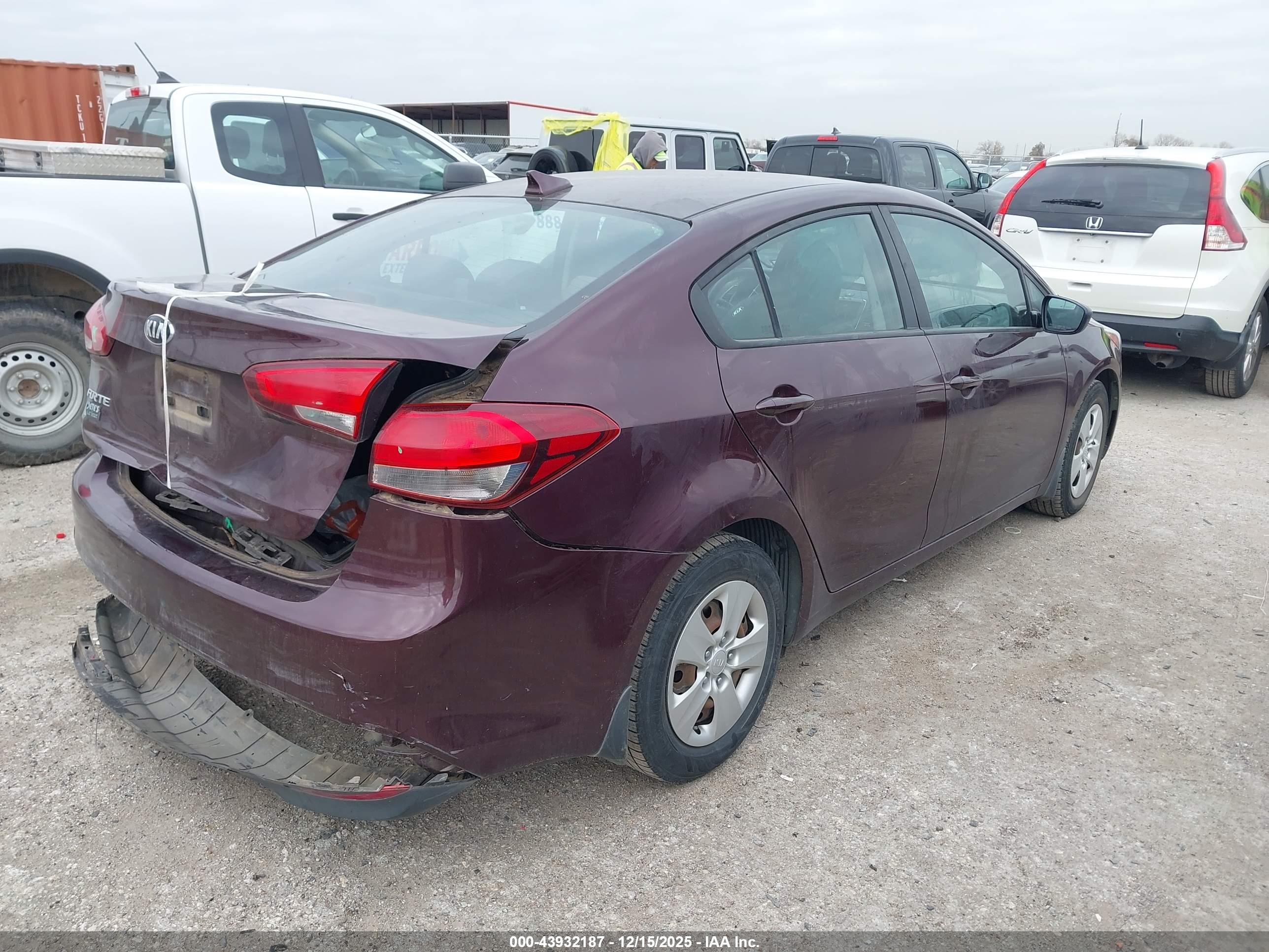 KIA FORTE image 4