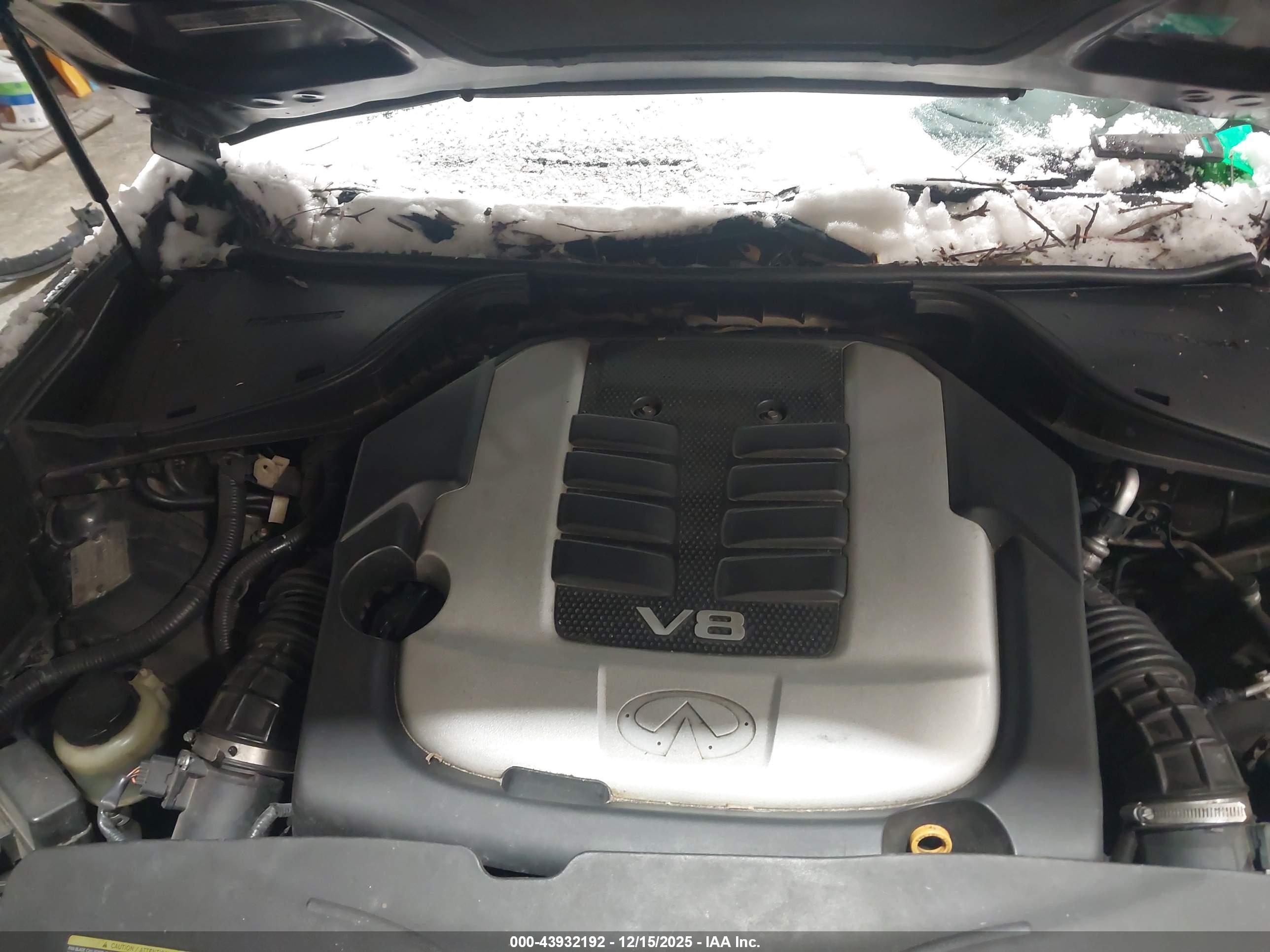 INFINITI M56 image 10
