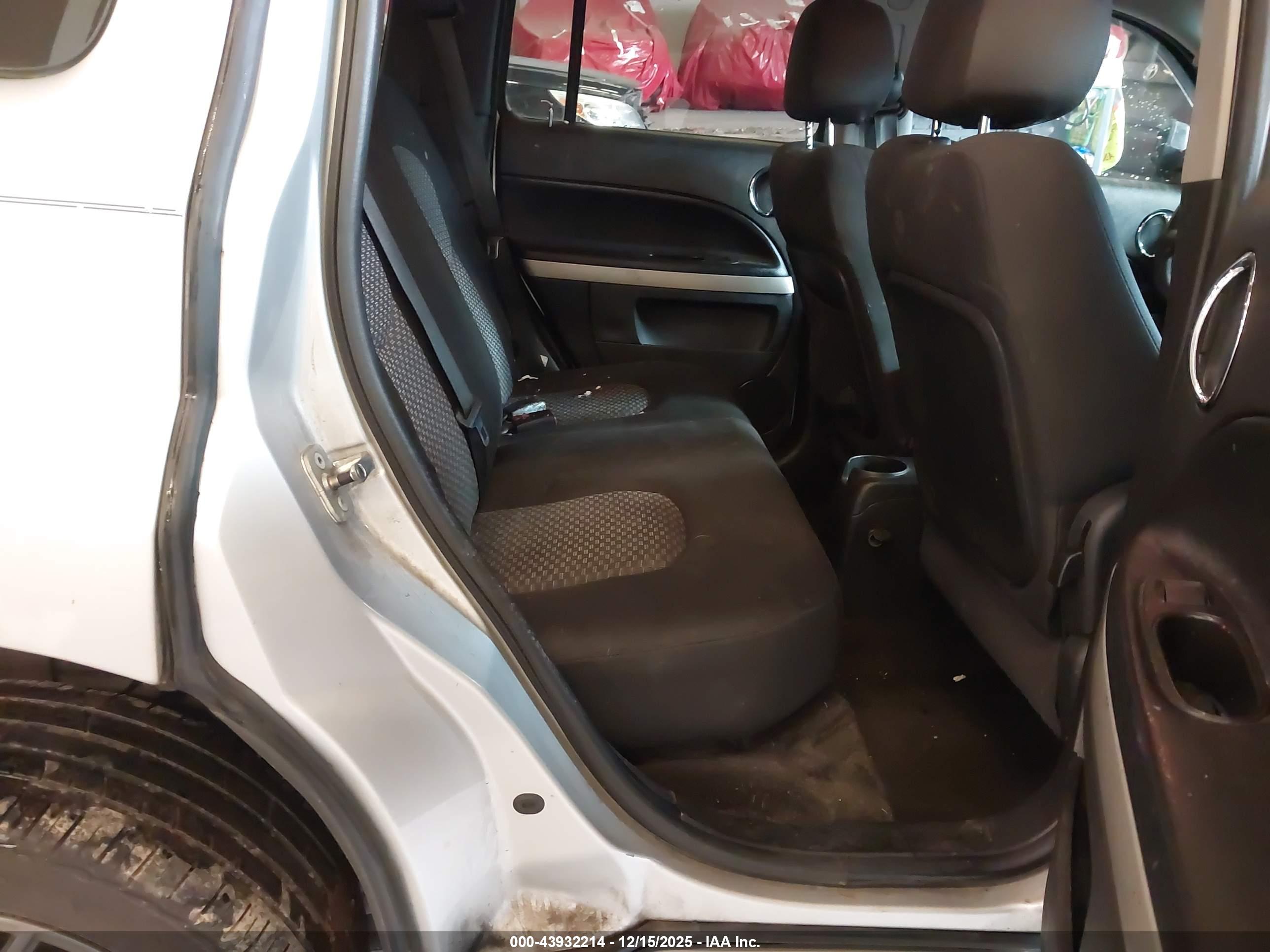 CHEVROLET HHR image 8
