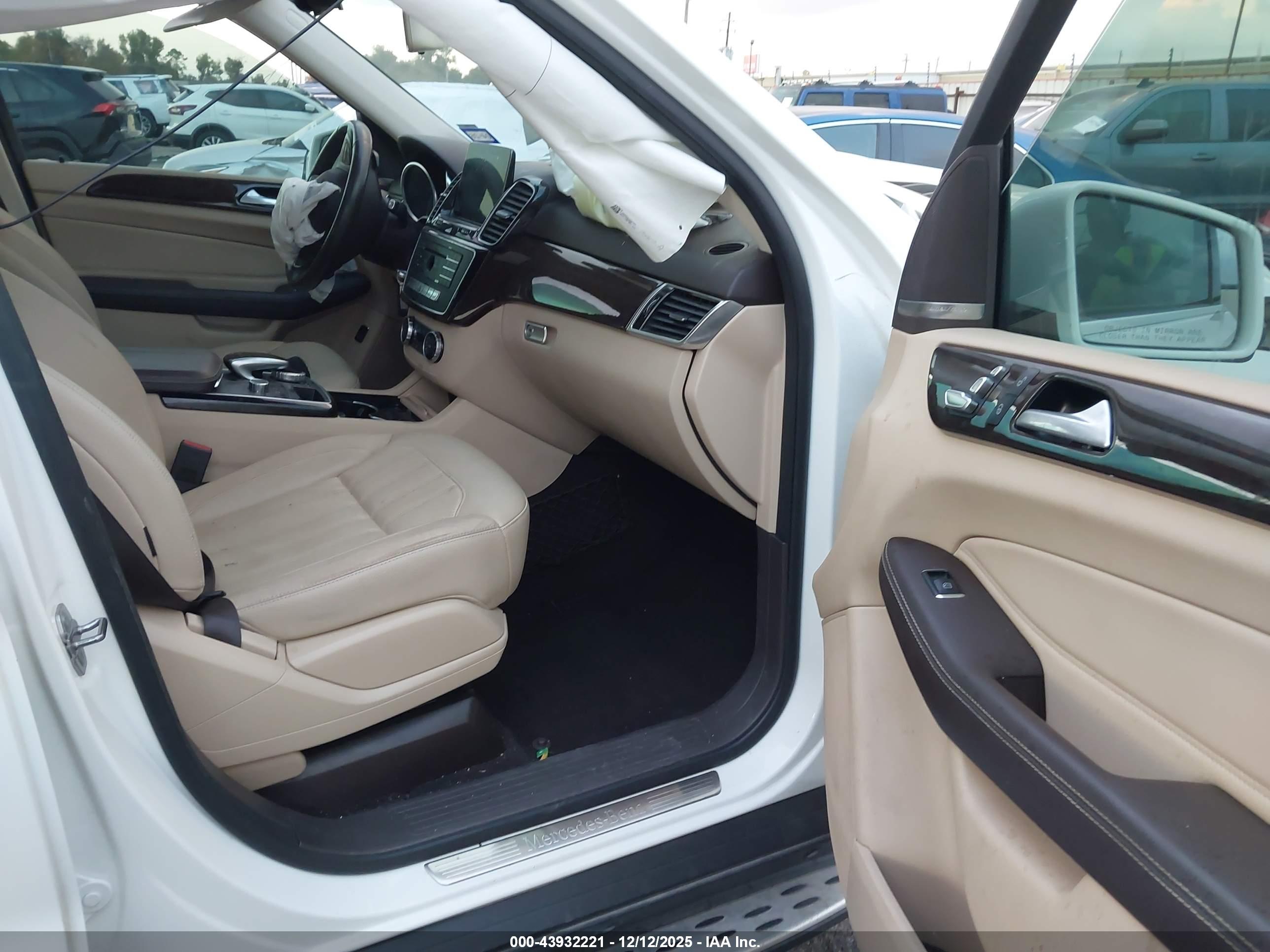 MERCEDES-BENZ GLE image 5