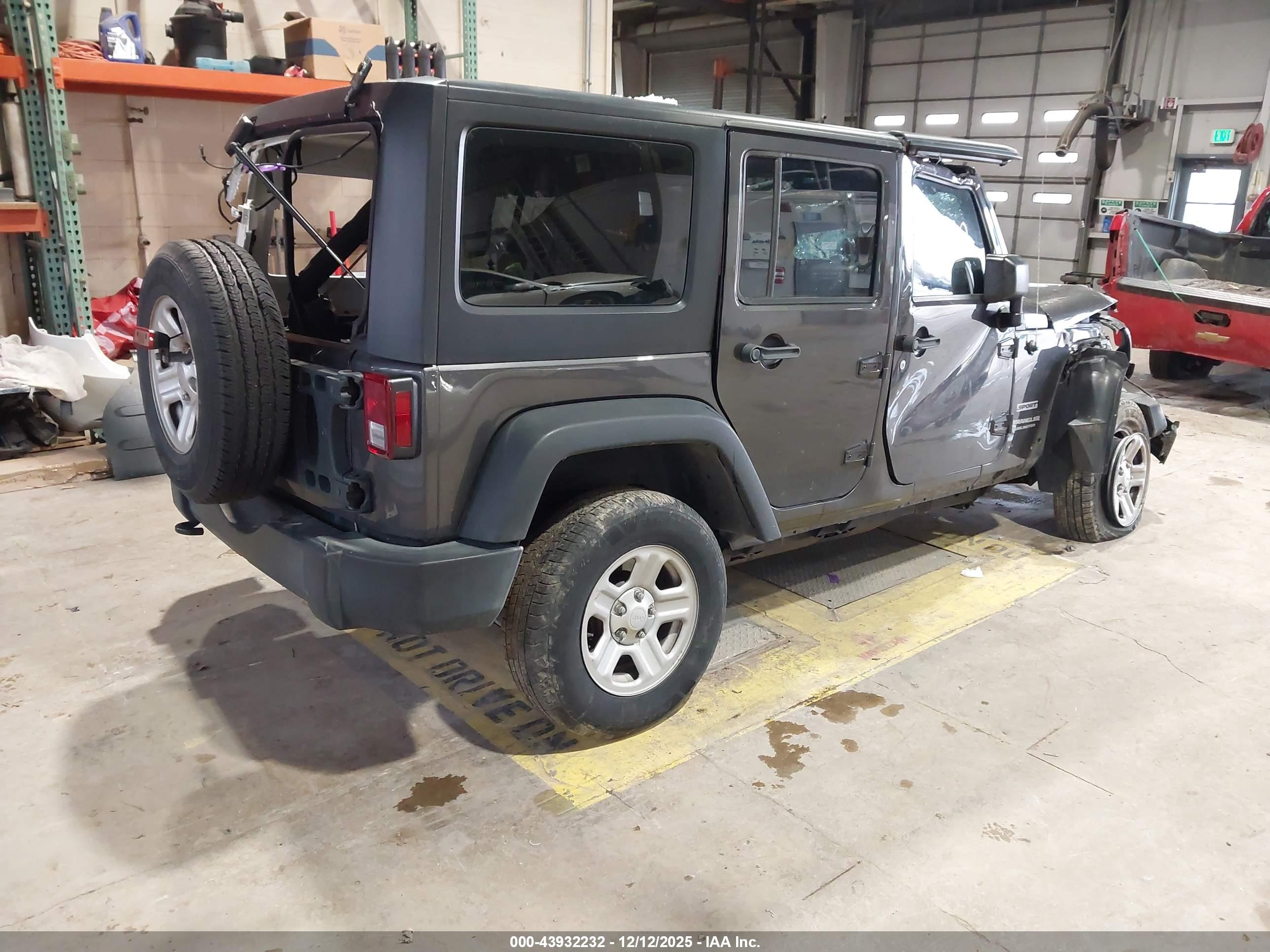 JEEP WRANGLER image 4