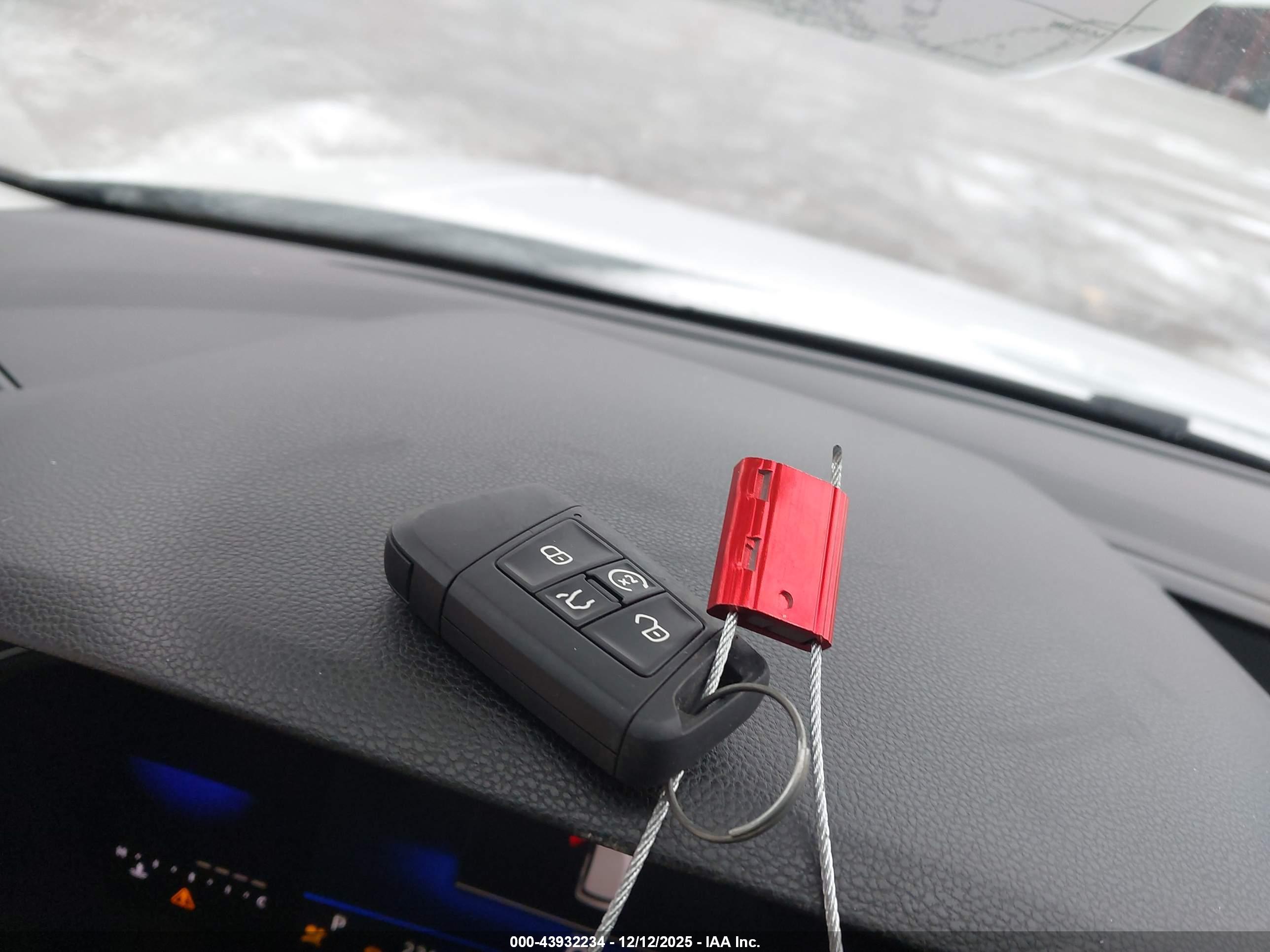 VOLKSWAGEN TIGUAN image 11