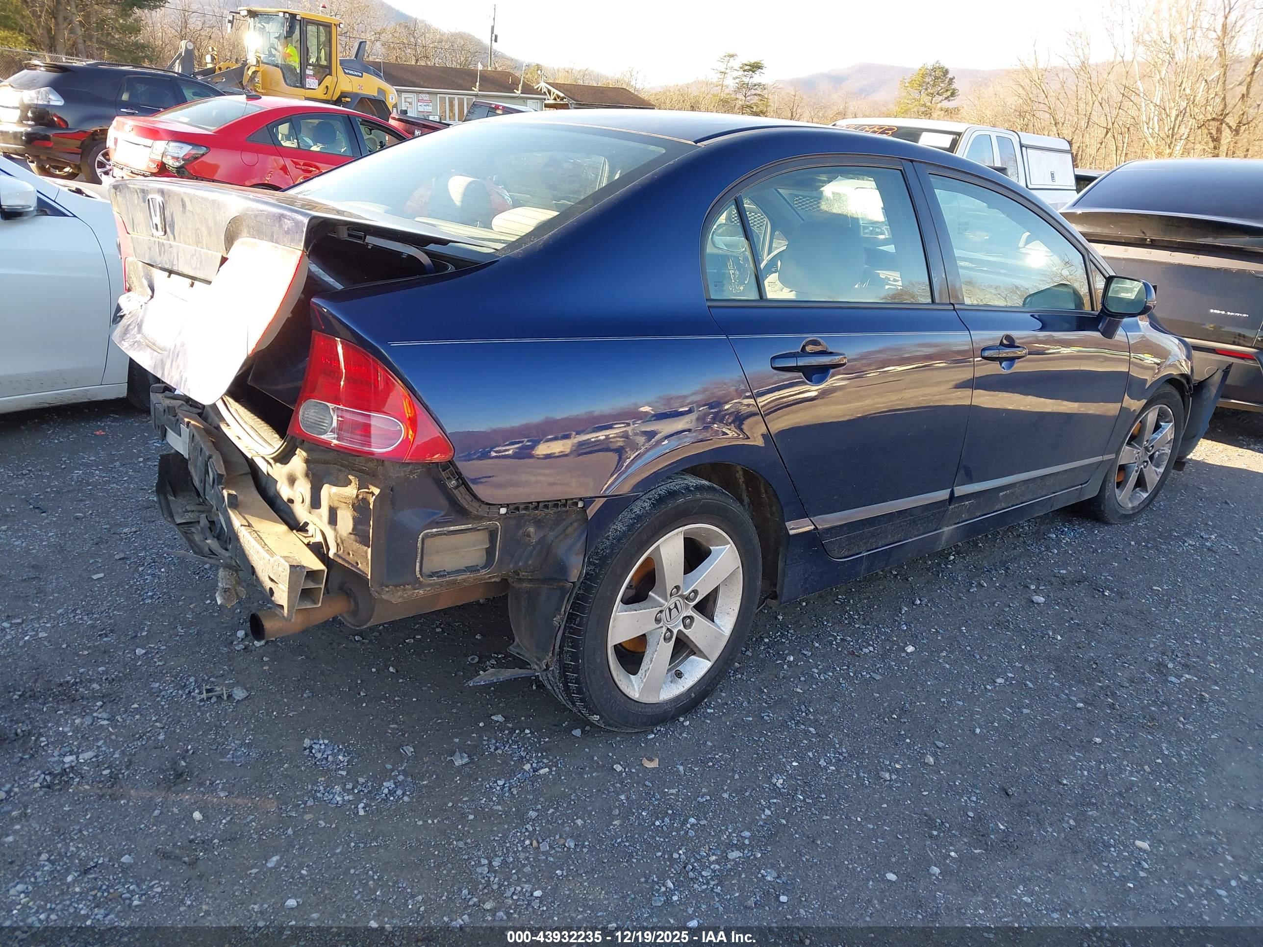 HONDA CIVIC image 4