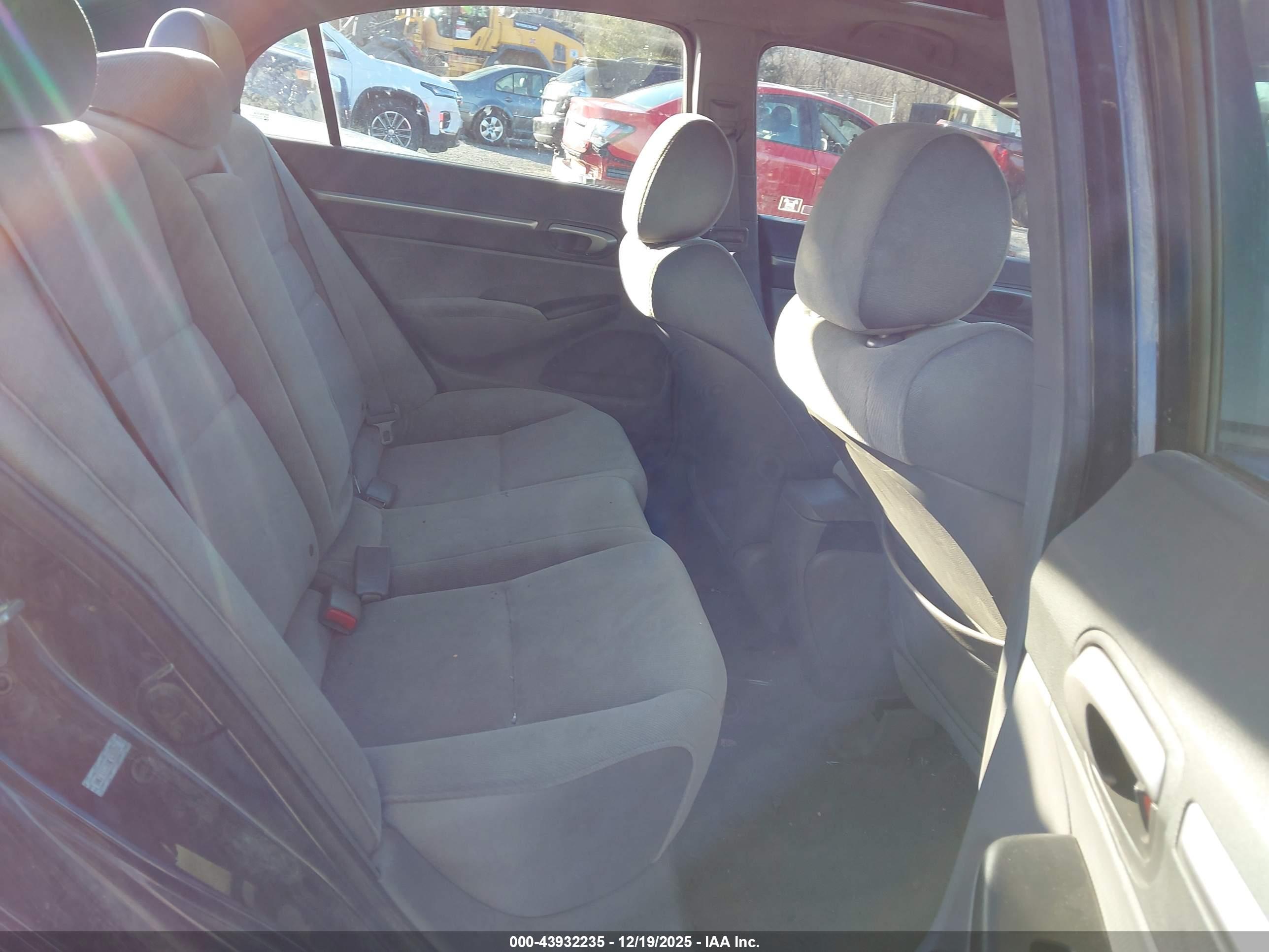 HONDA CIVIC image 8