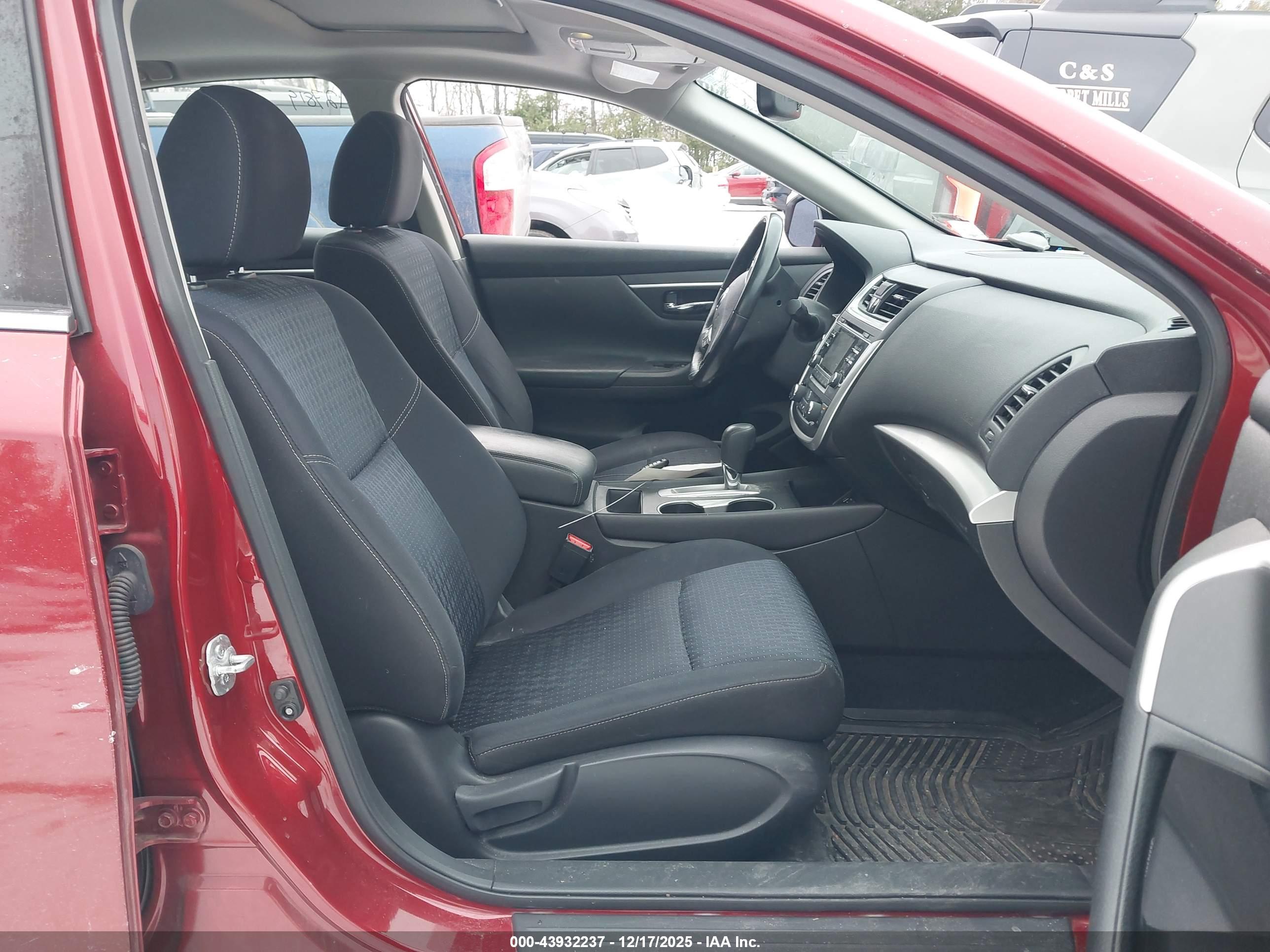 NISSAN ALTIMA image 5