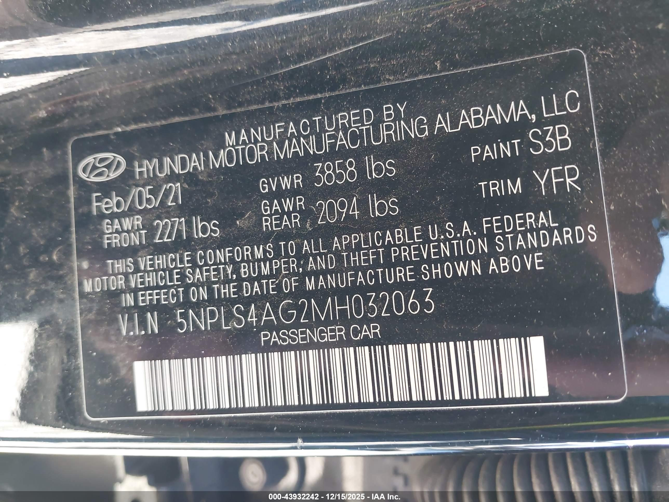 HYUNDAI ELANTRA image 9