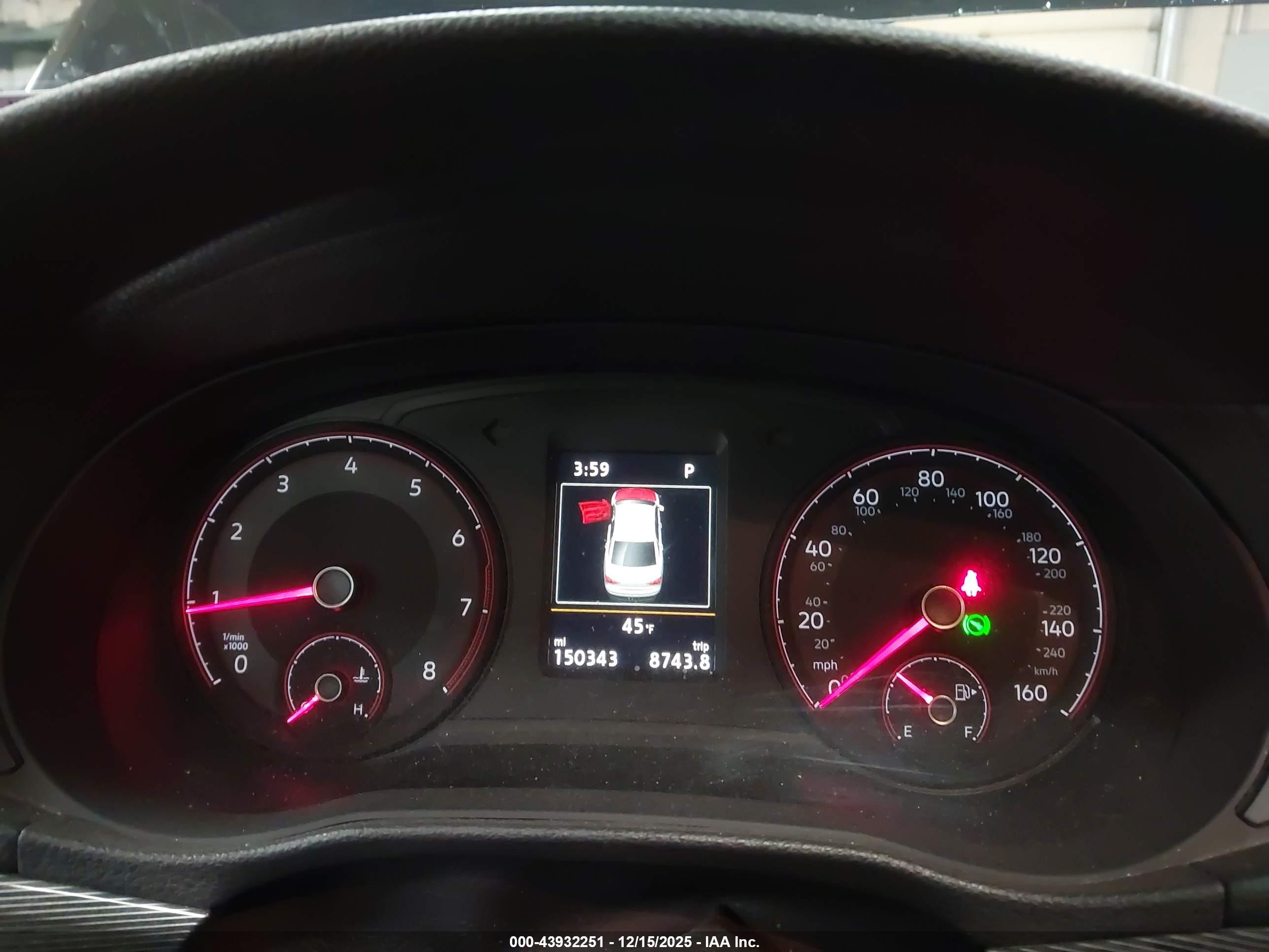 VOLKSWAGEN PASSAT image 7