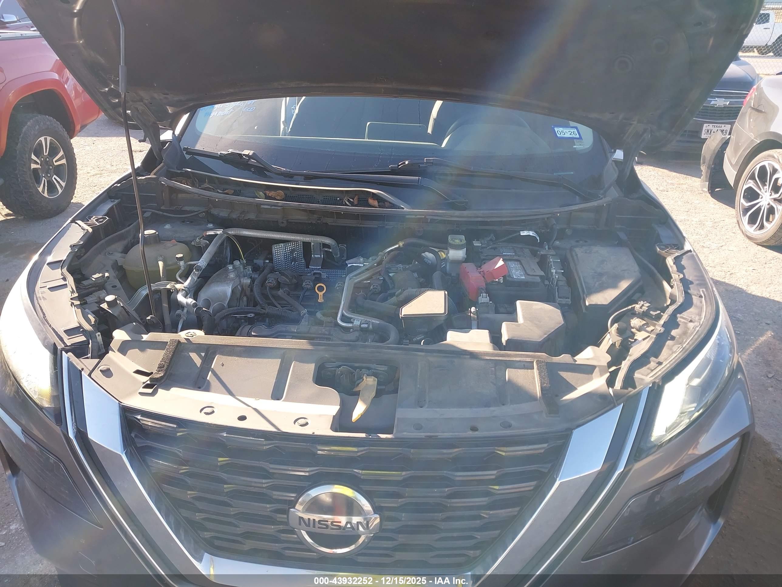 NISSAN ROGUE image 10