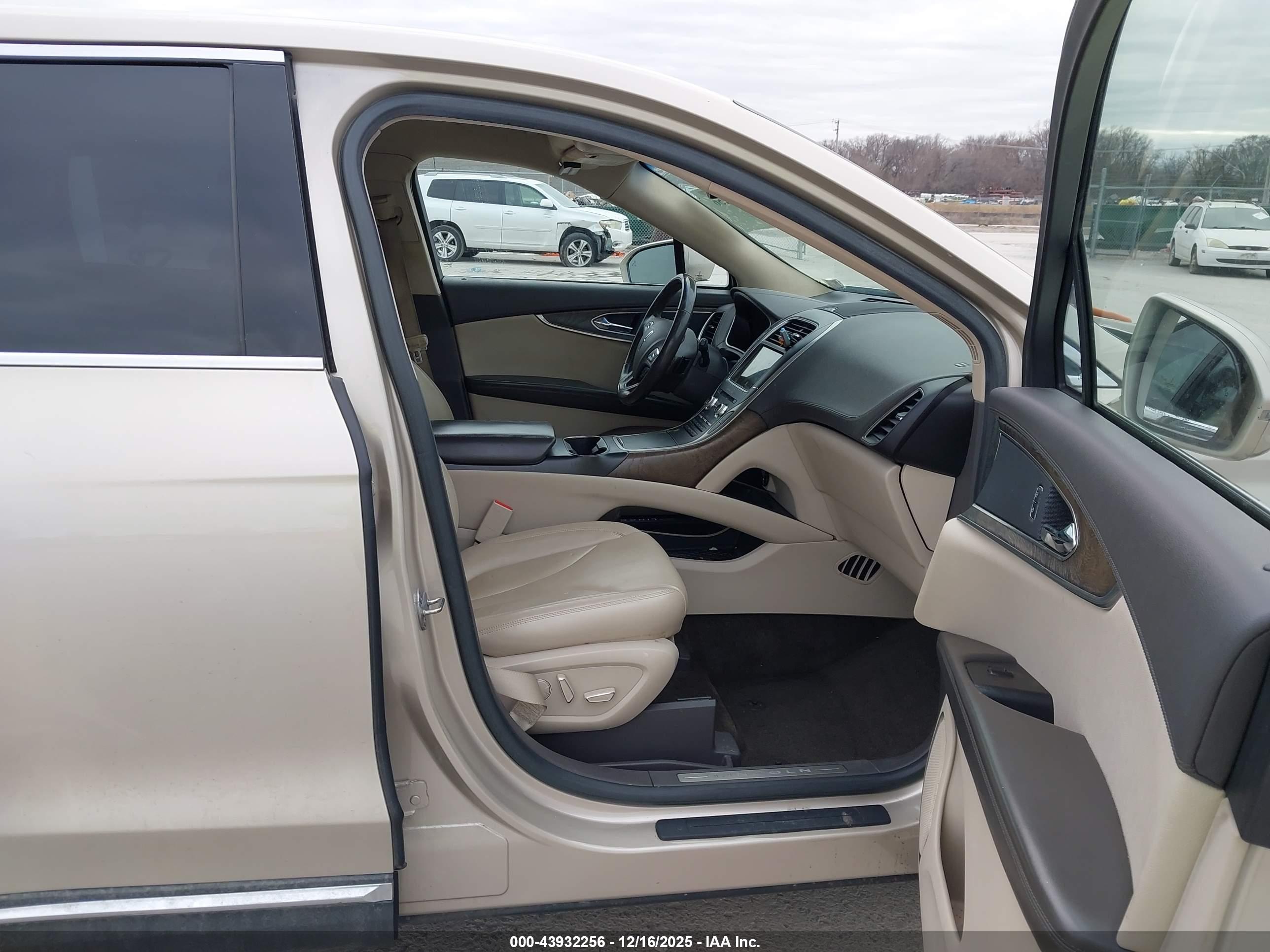 LINCOLN MKX image 5