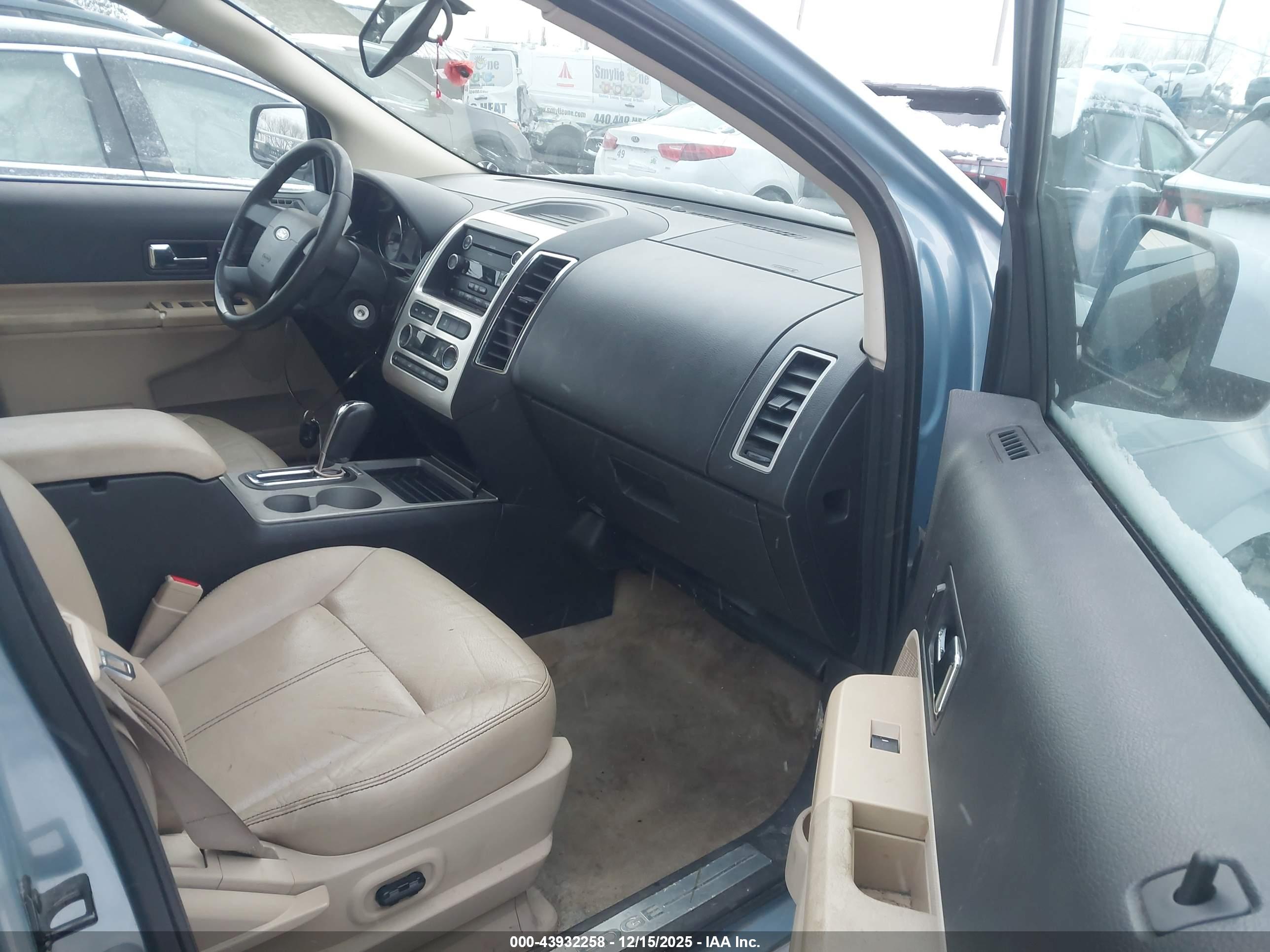 FORD EDGE image 5