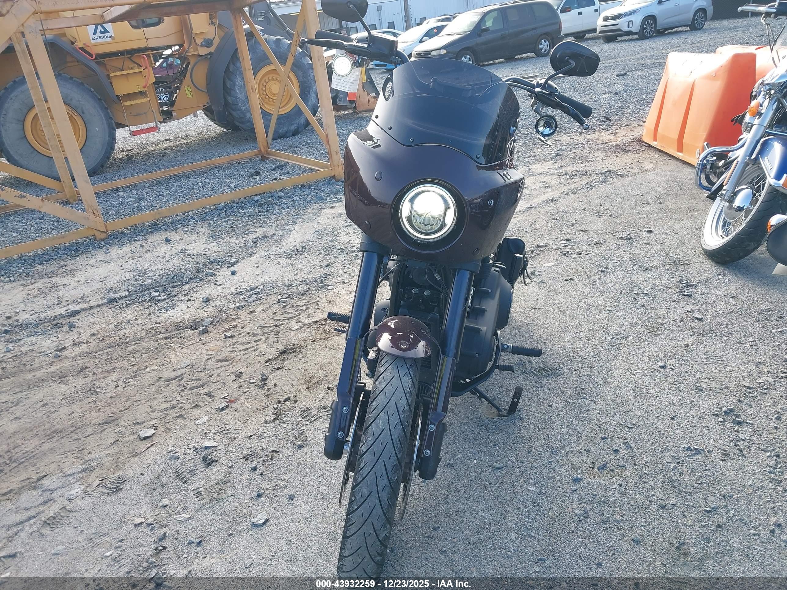 HARLEY-DAVIDSON FXLRS image 5