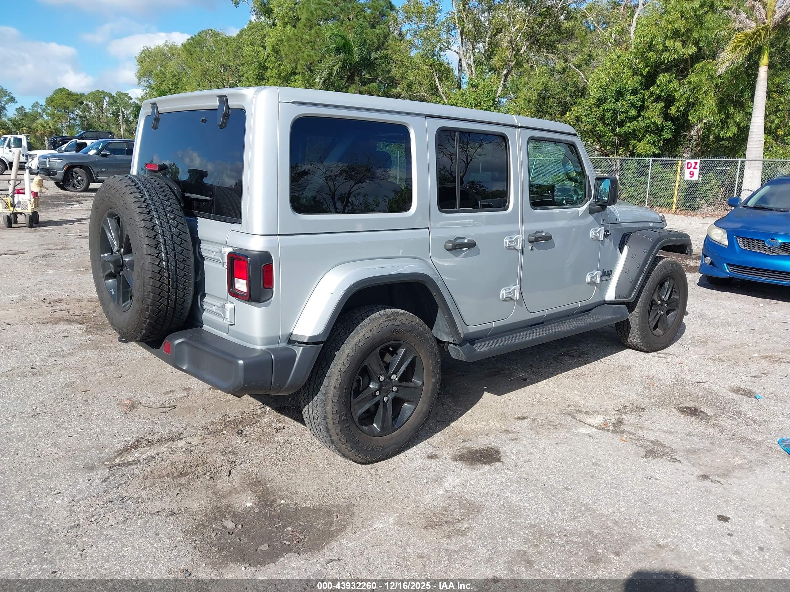 JEEP WRANGLER image 4