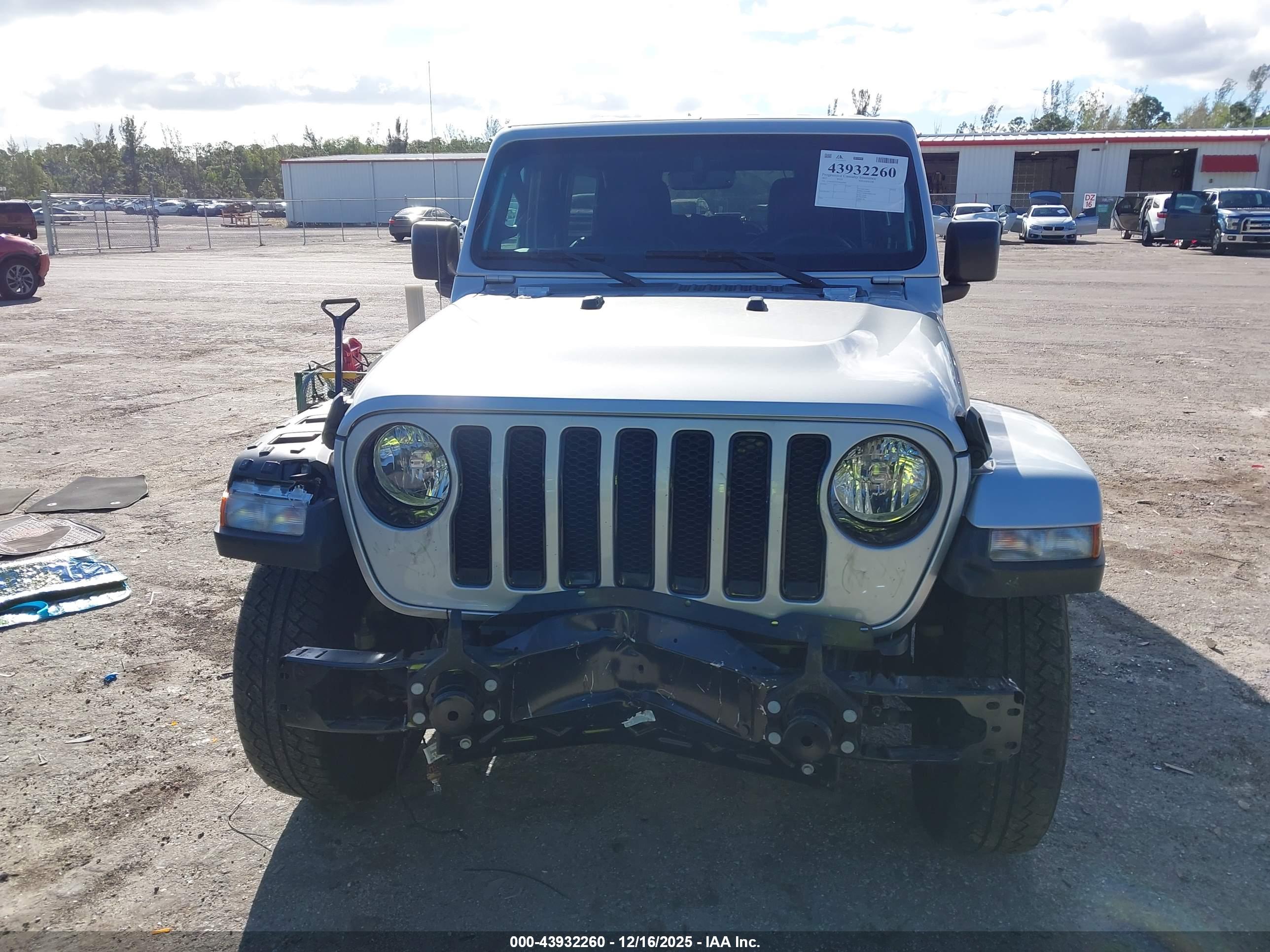 JEEP WRANGLER image 6