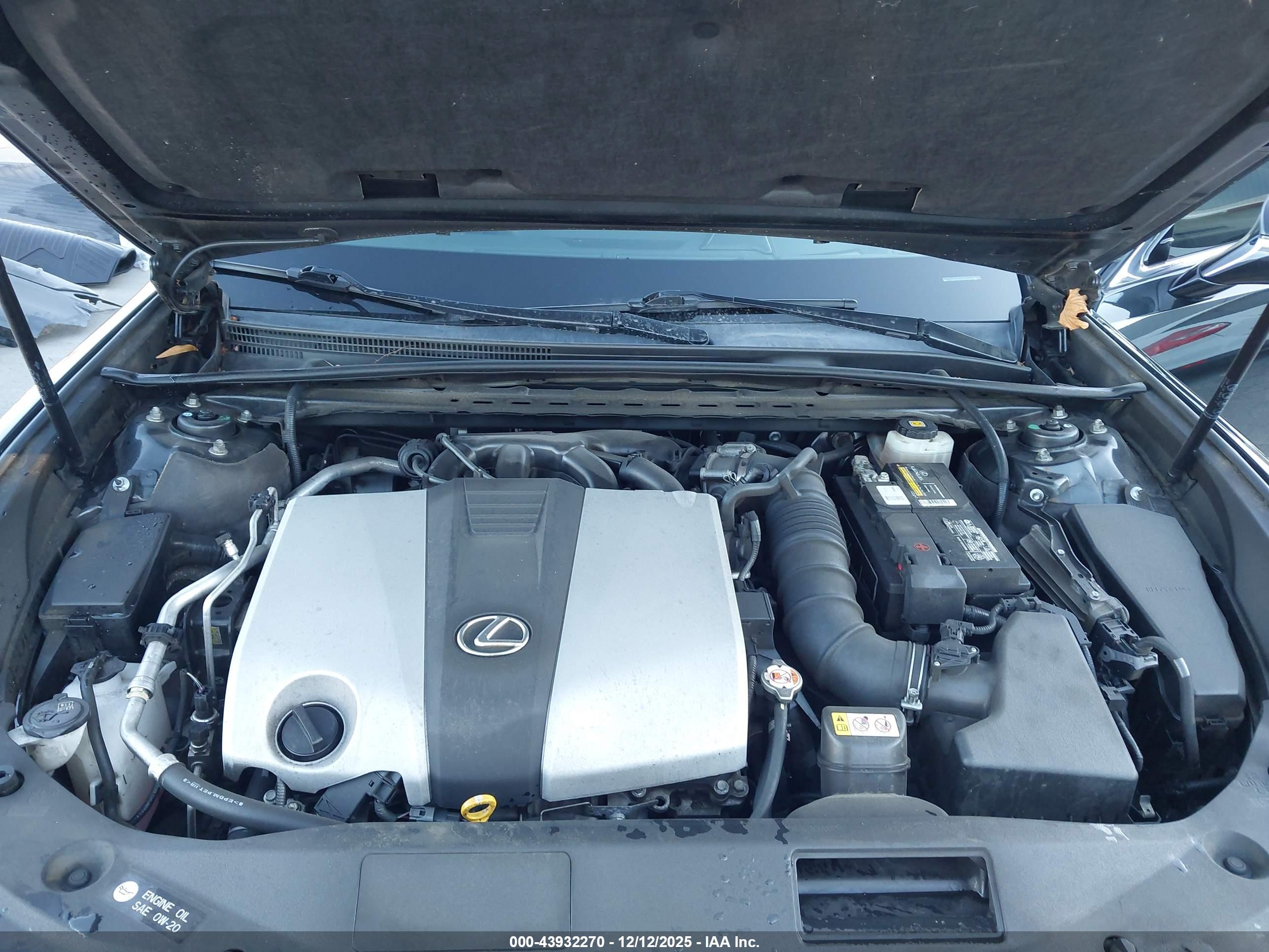 LEXUS ES image 10