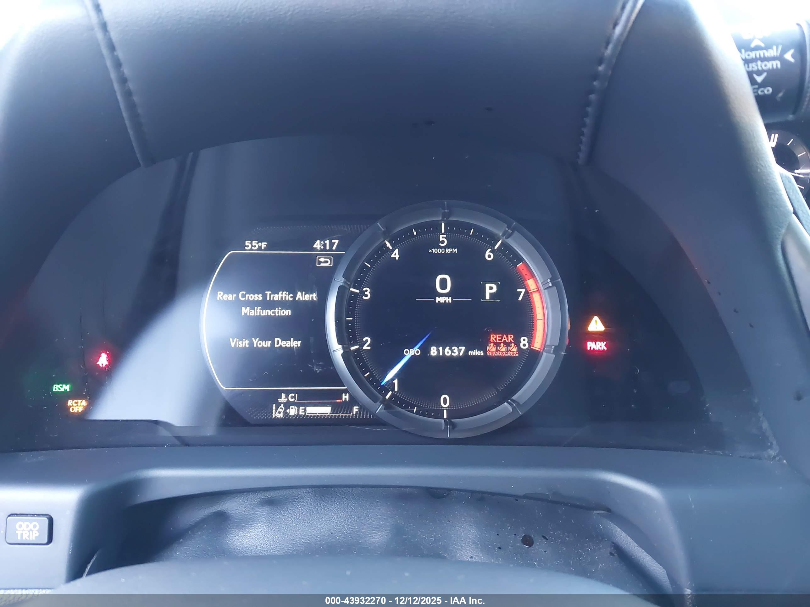 LEXUS ES image 7