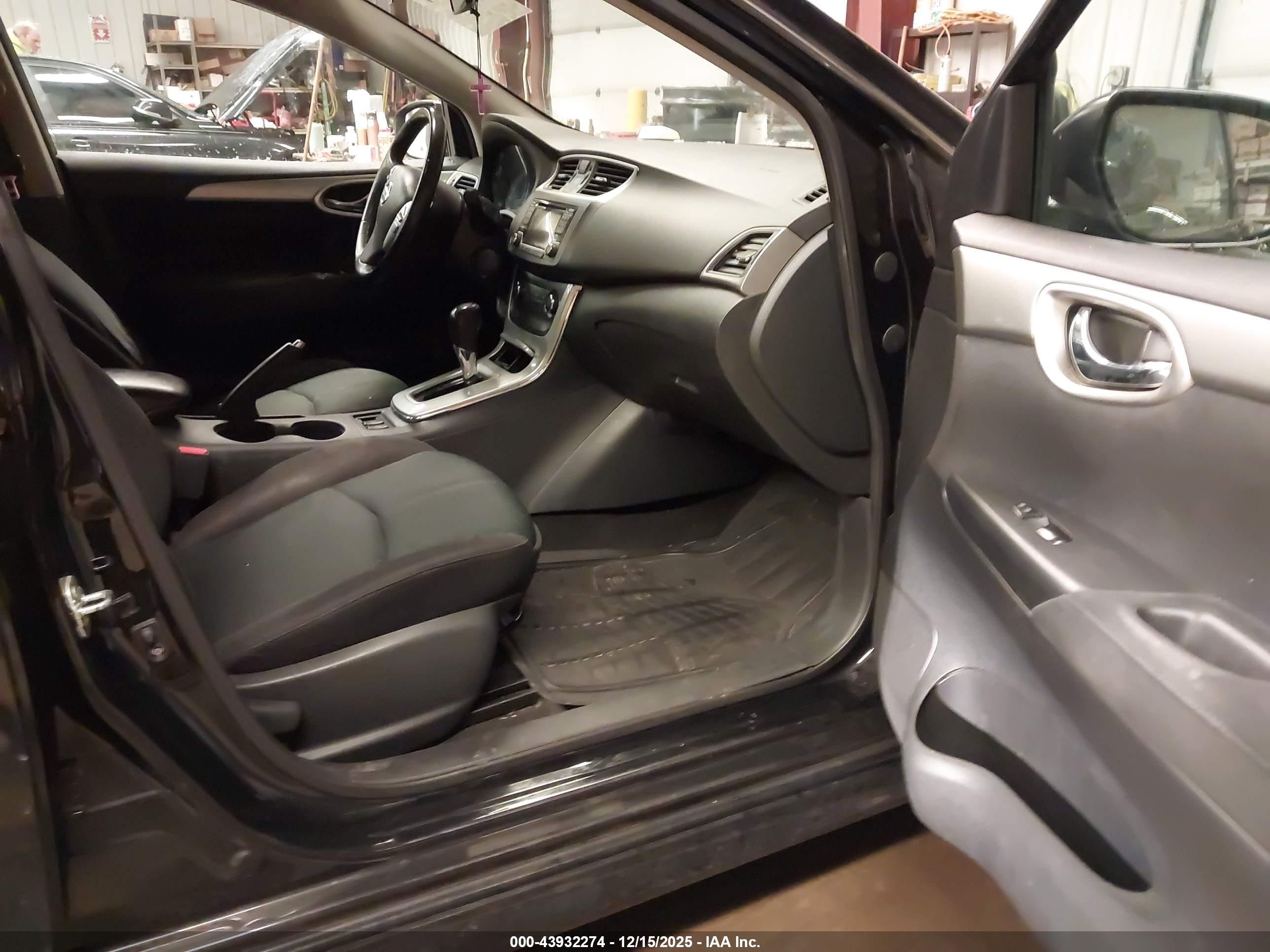 NISSAN SENTRA image 5