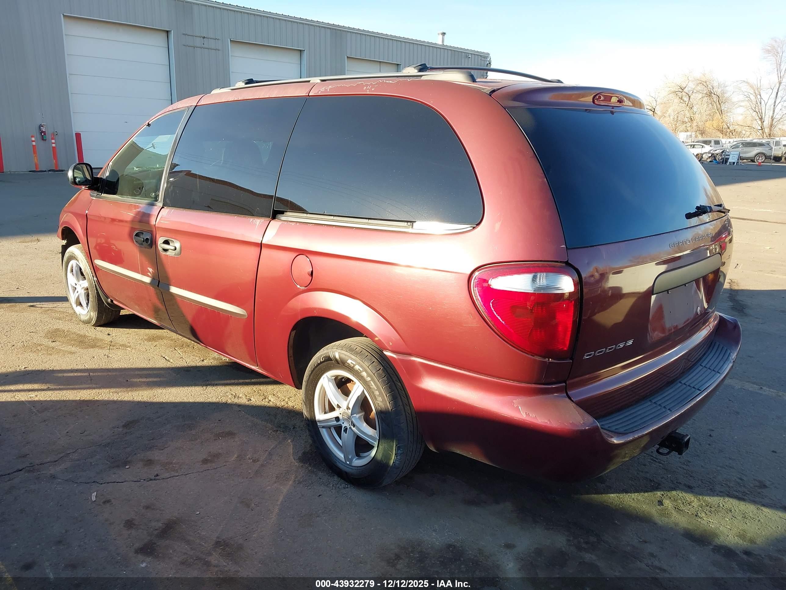 DODGE GRAND image 3