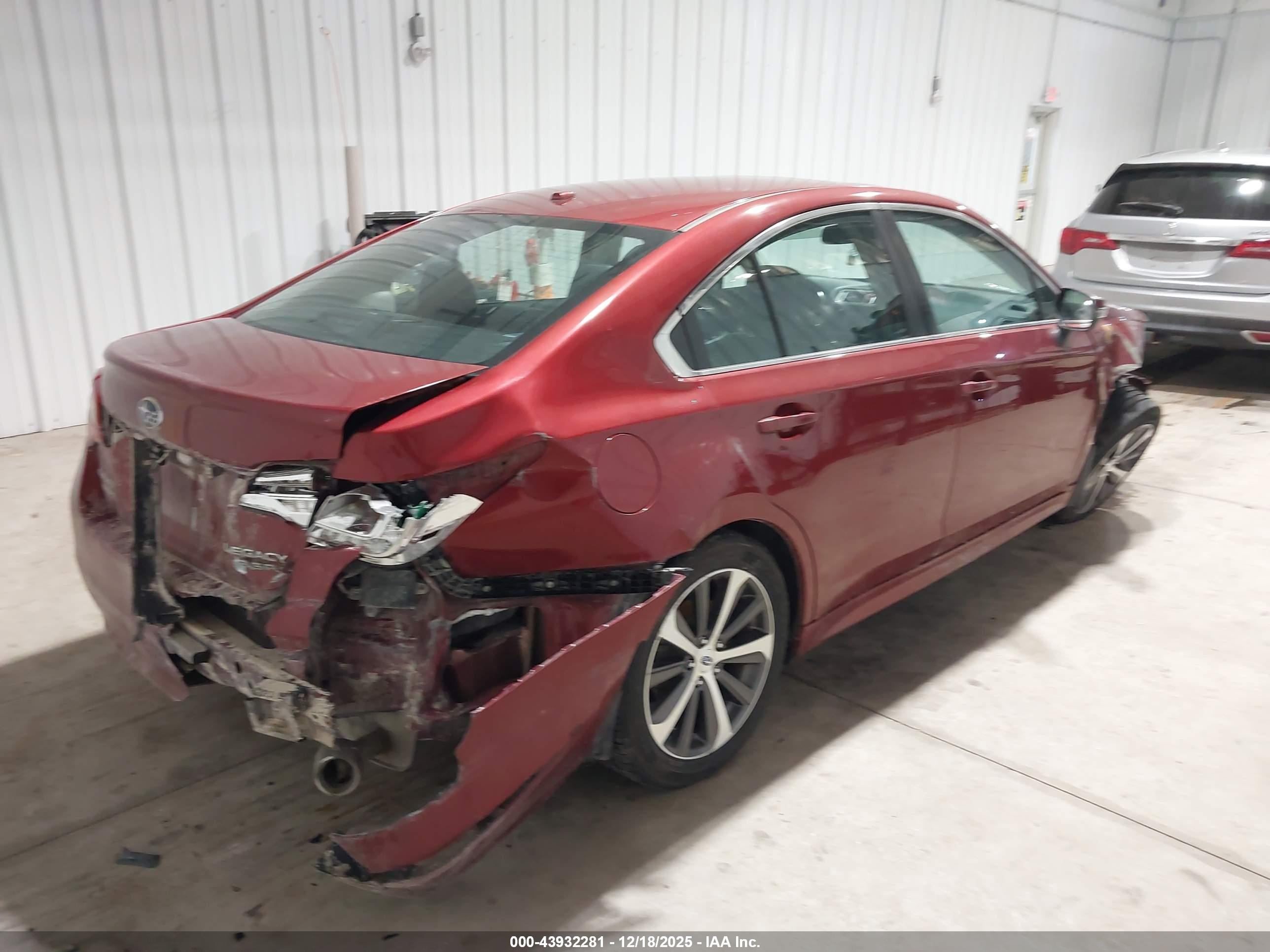 SUBARU LEGACY image 4