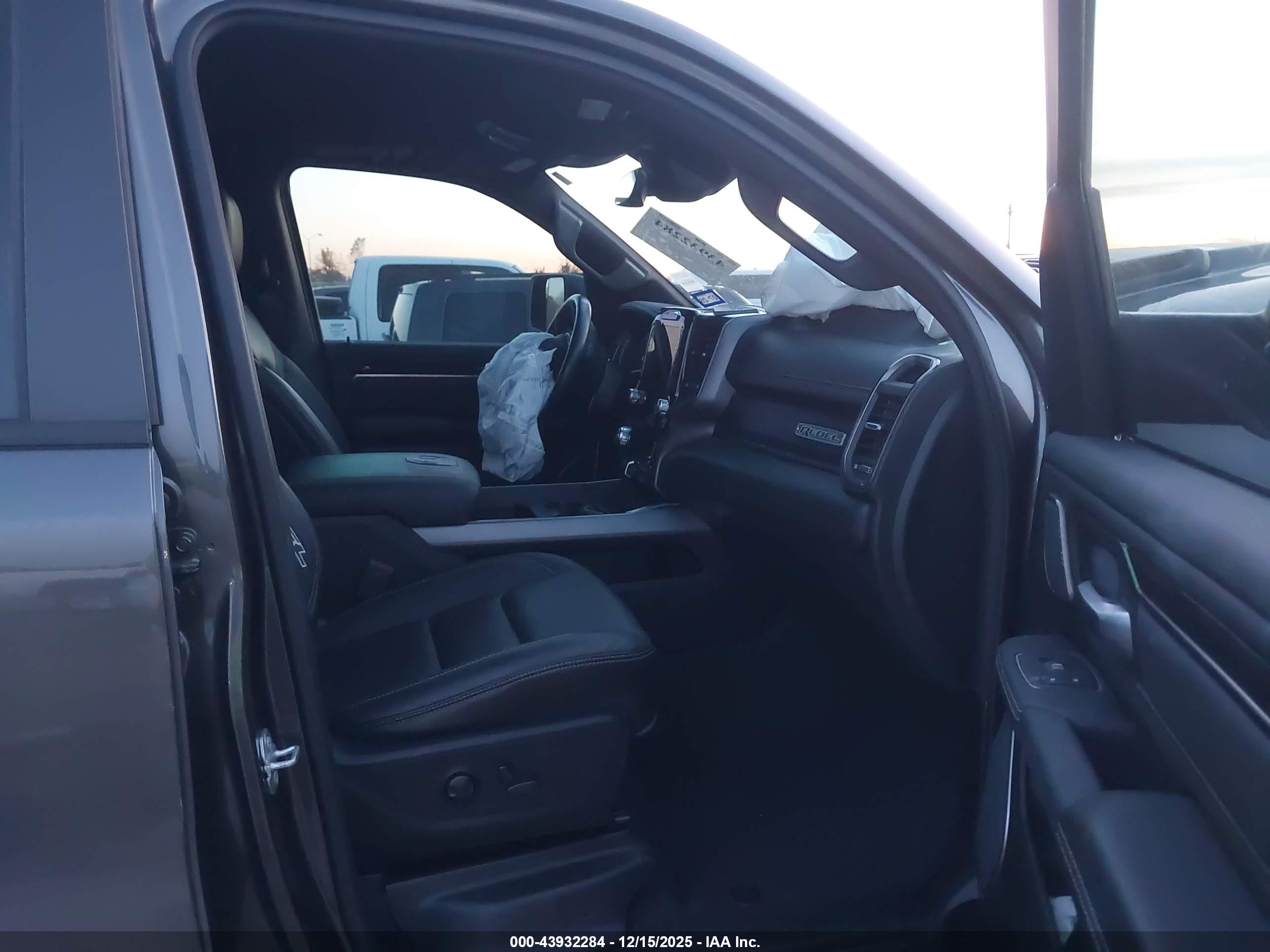 RAM 1500 image 5
