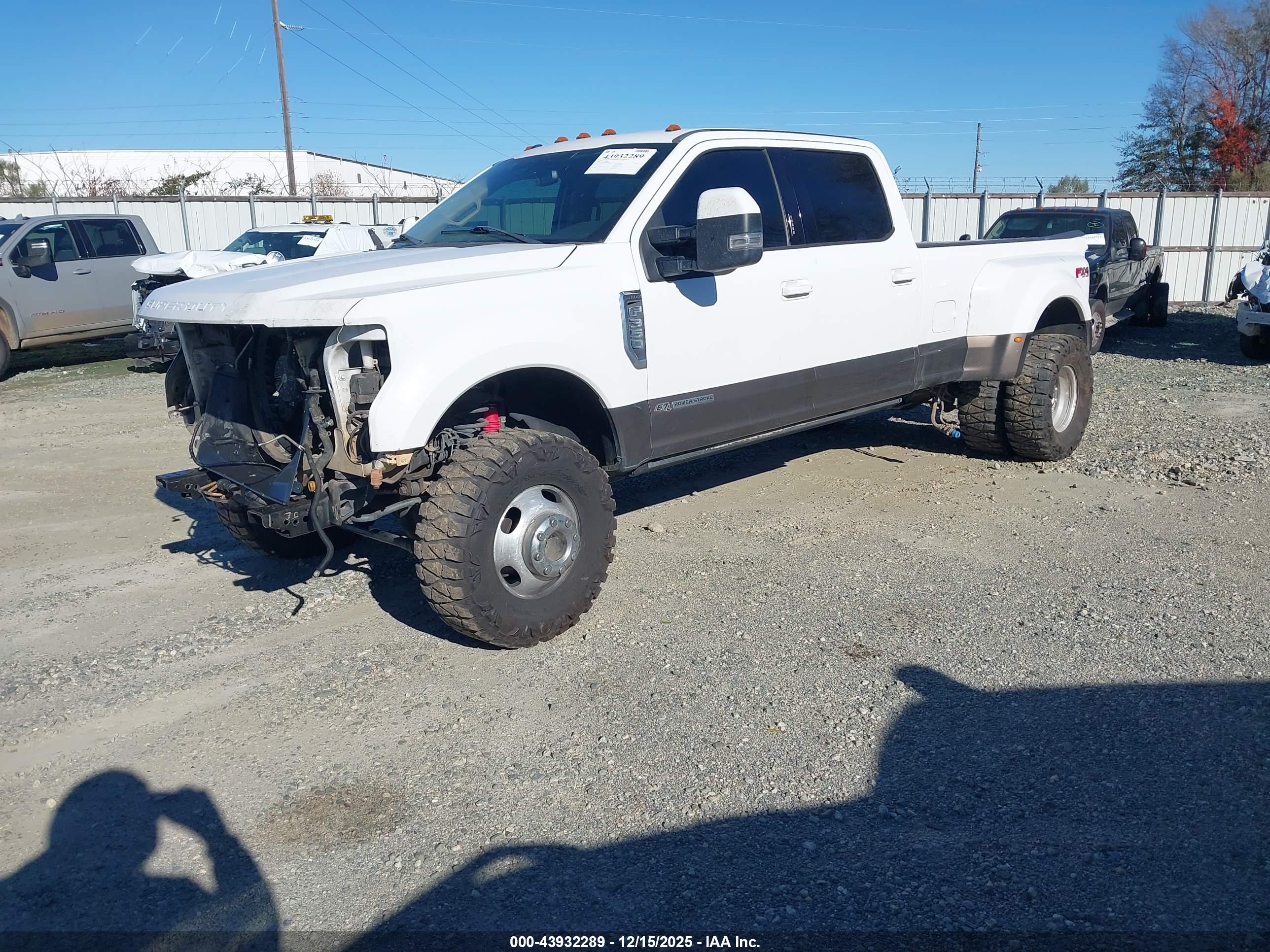 FORD F-350 image 2