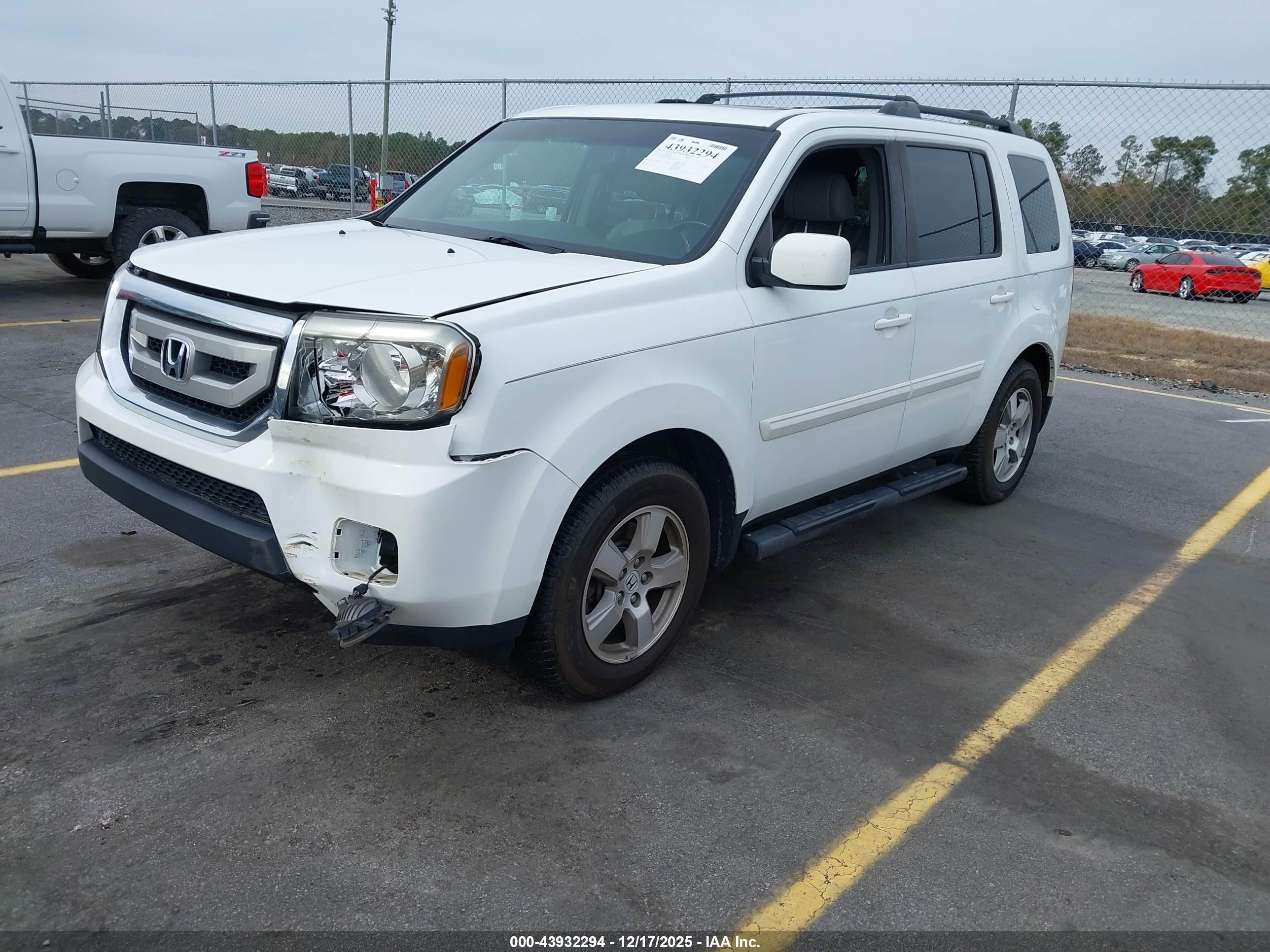 HONDA PILOT image 2