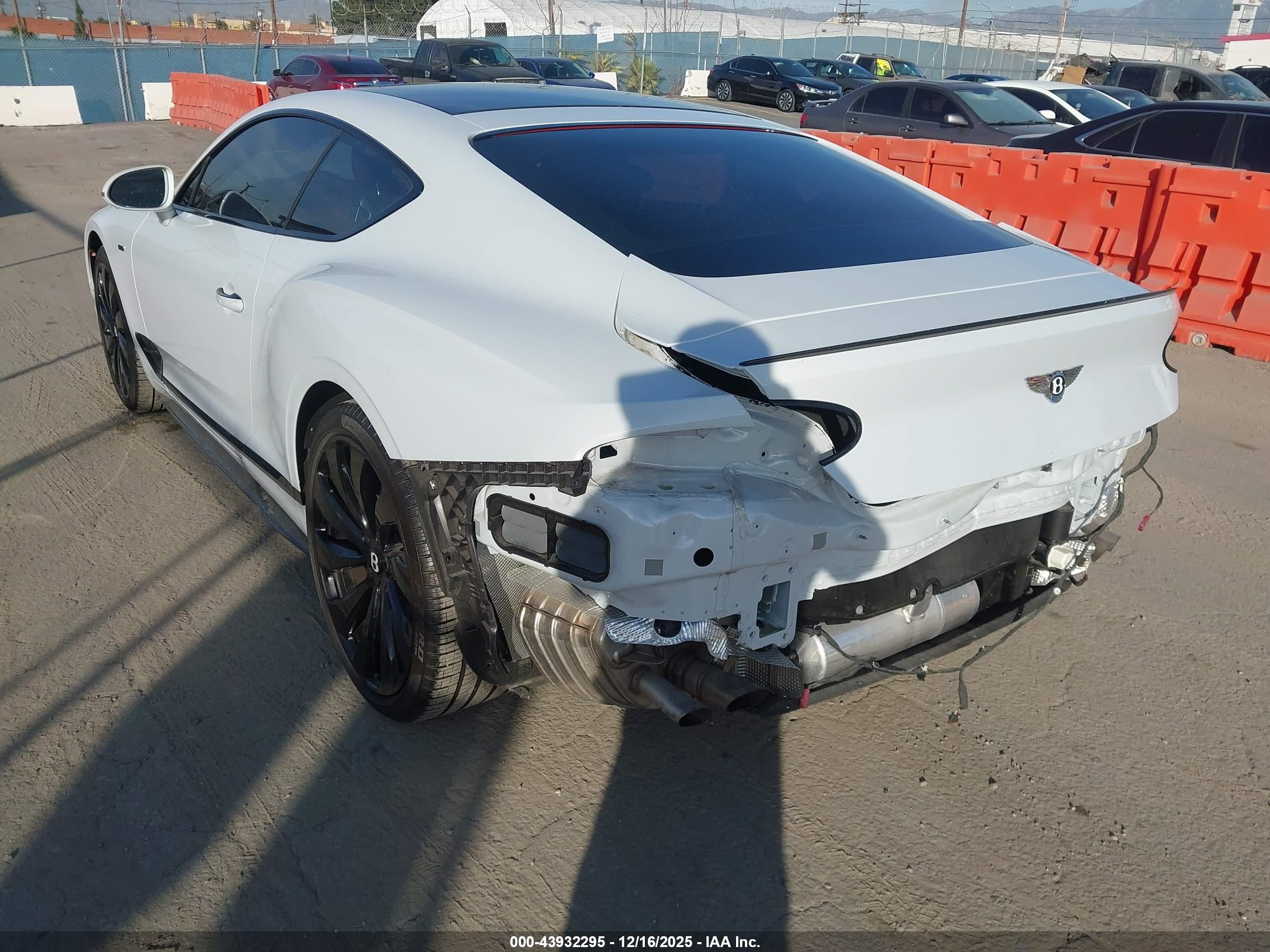 BENTLEY CONTINENTAL image 3