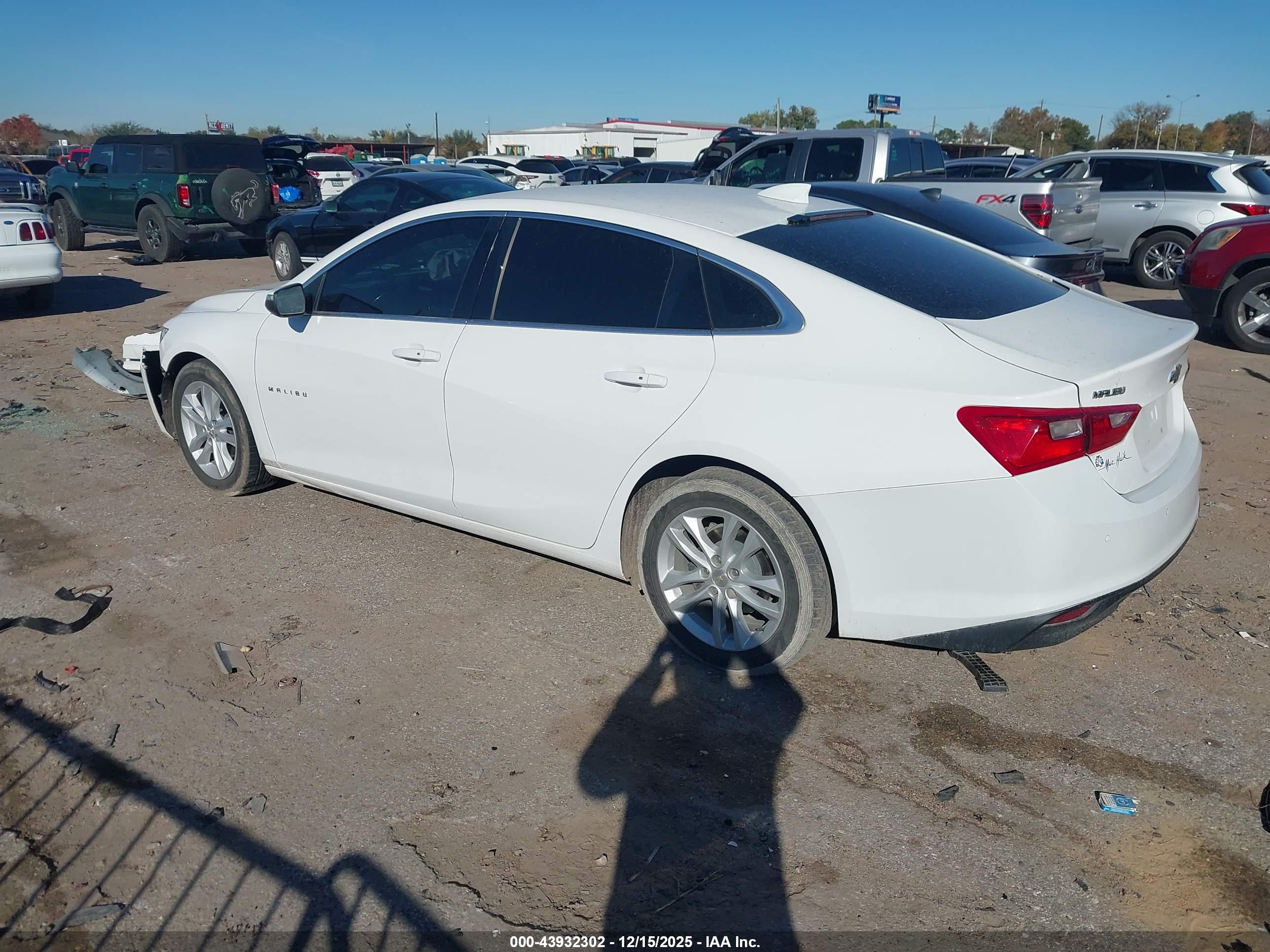 CHEVROLET MALIBU image 3