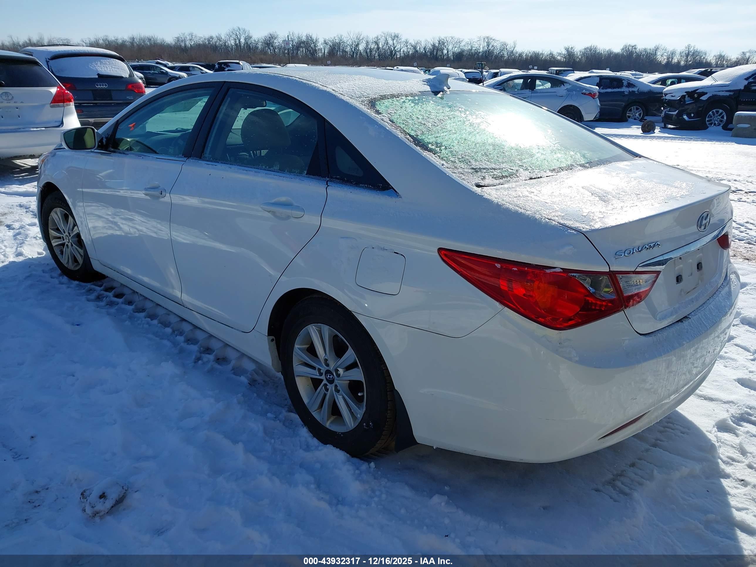 HYUNDAI SONATA image 3