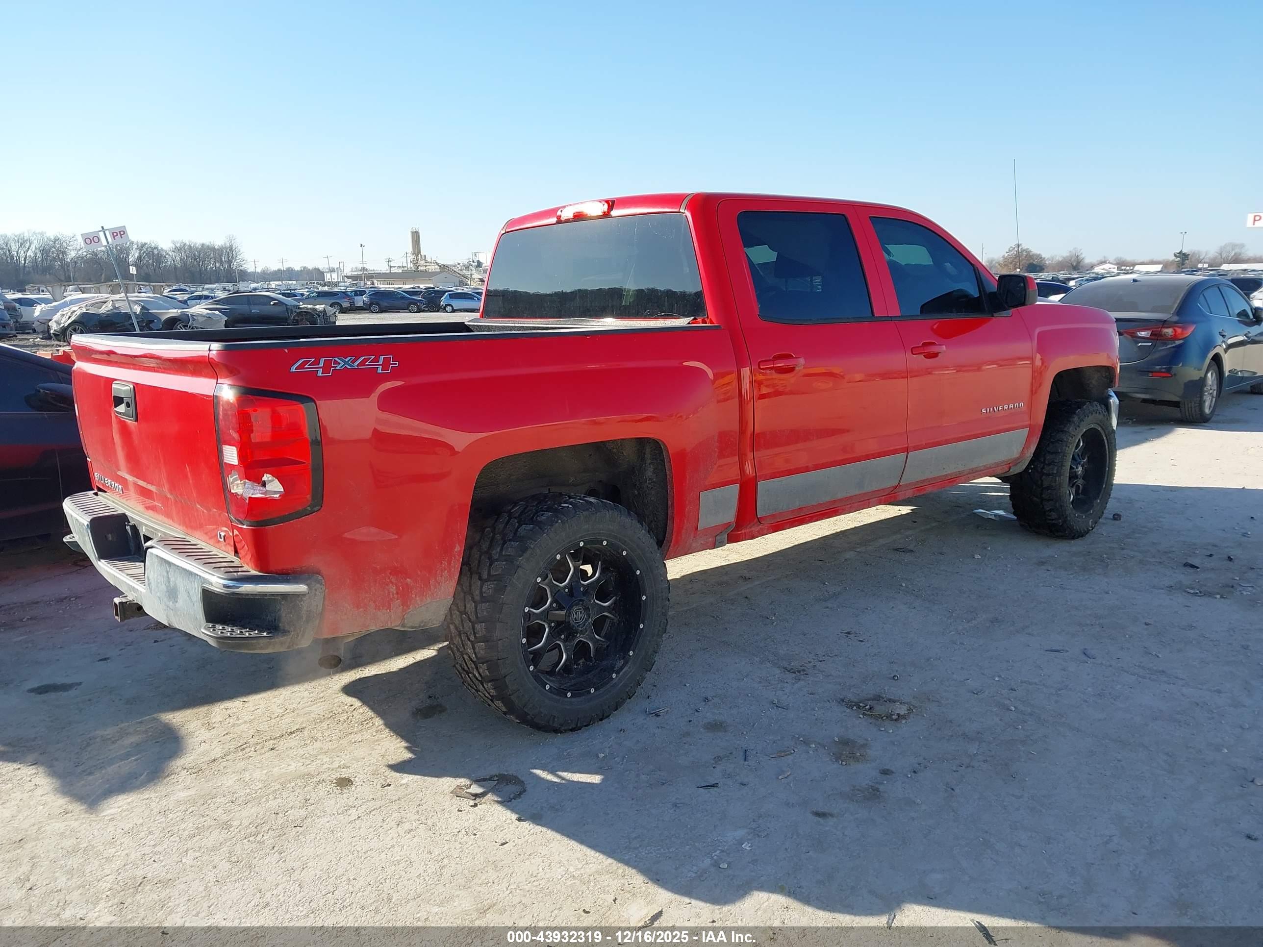 CHEVROLET SILVERADO image 4