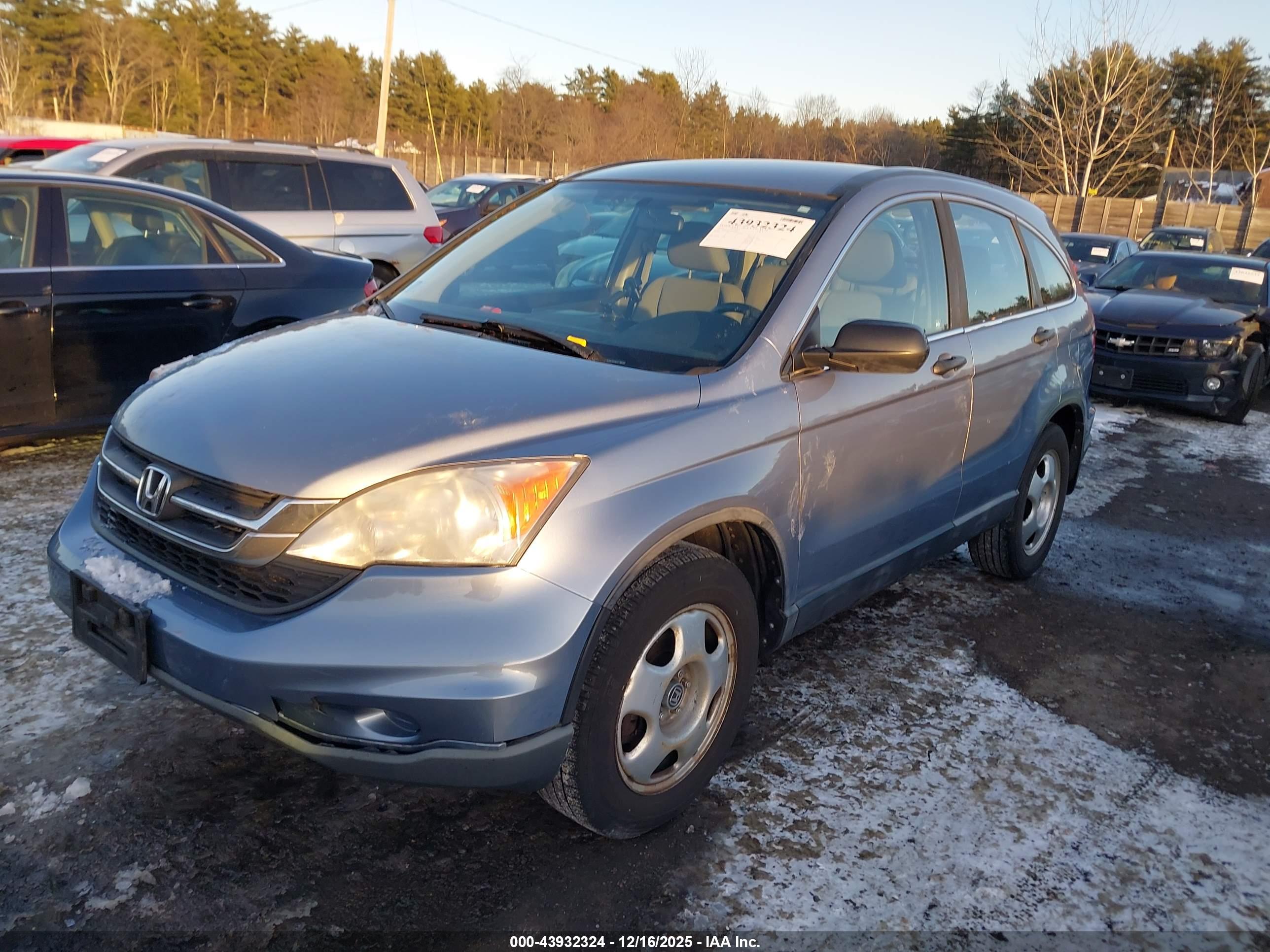 HONDA CR-V image 2