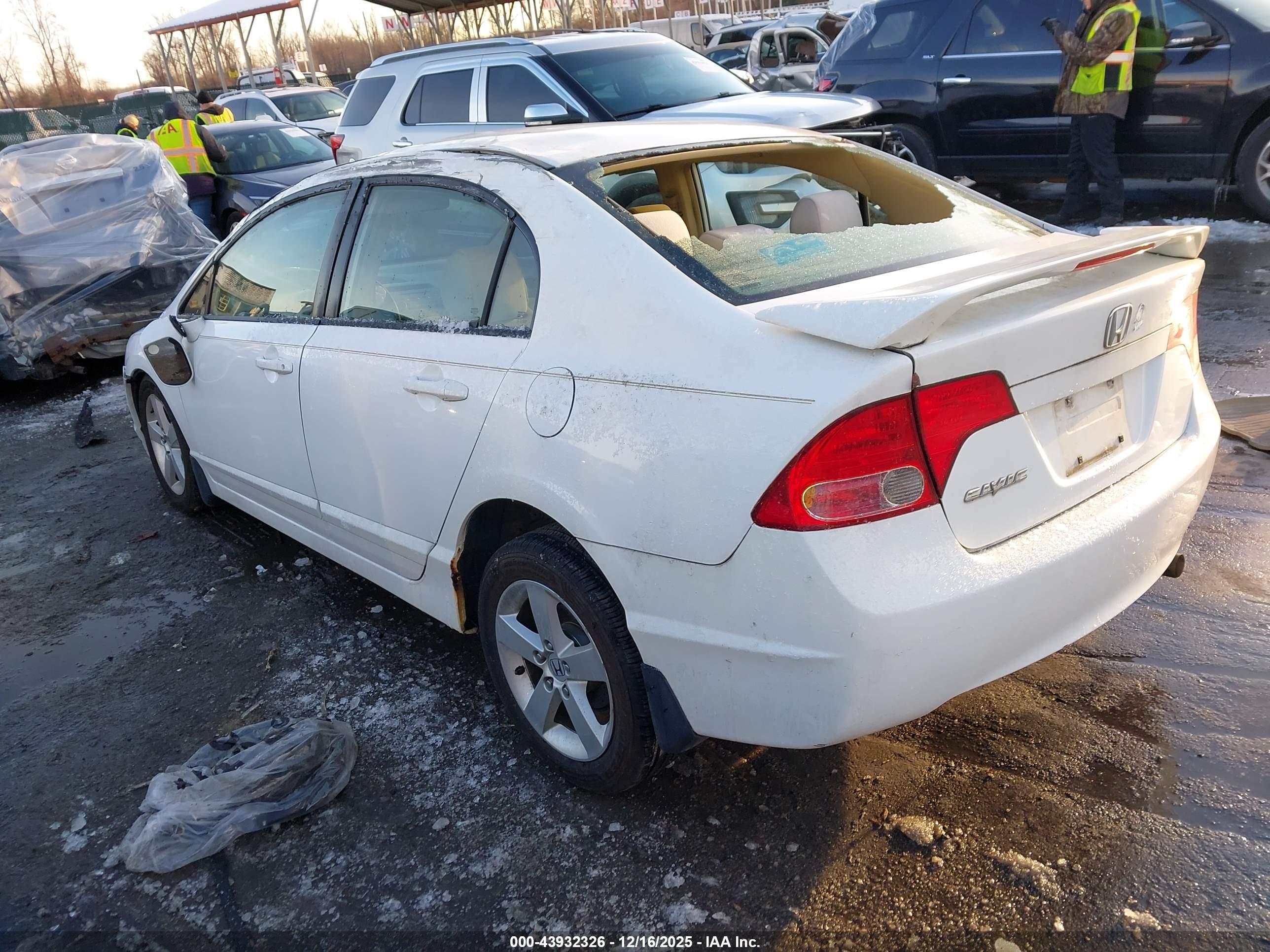 HONDA CIVIC image 3