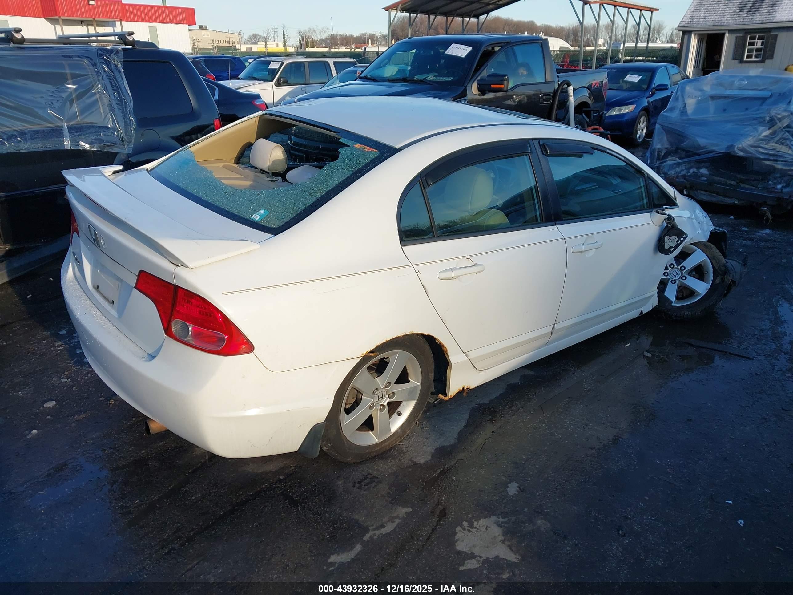 HONDA CIVIC image 4