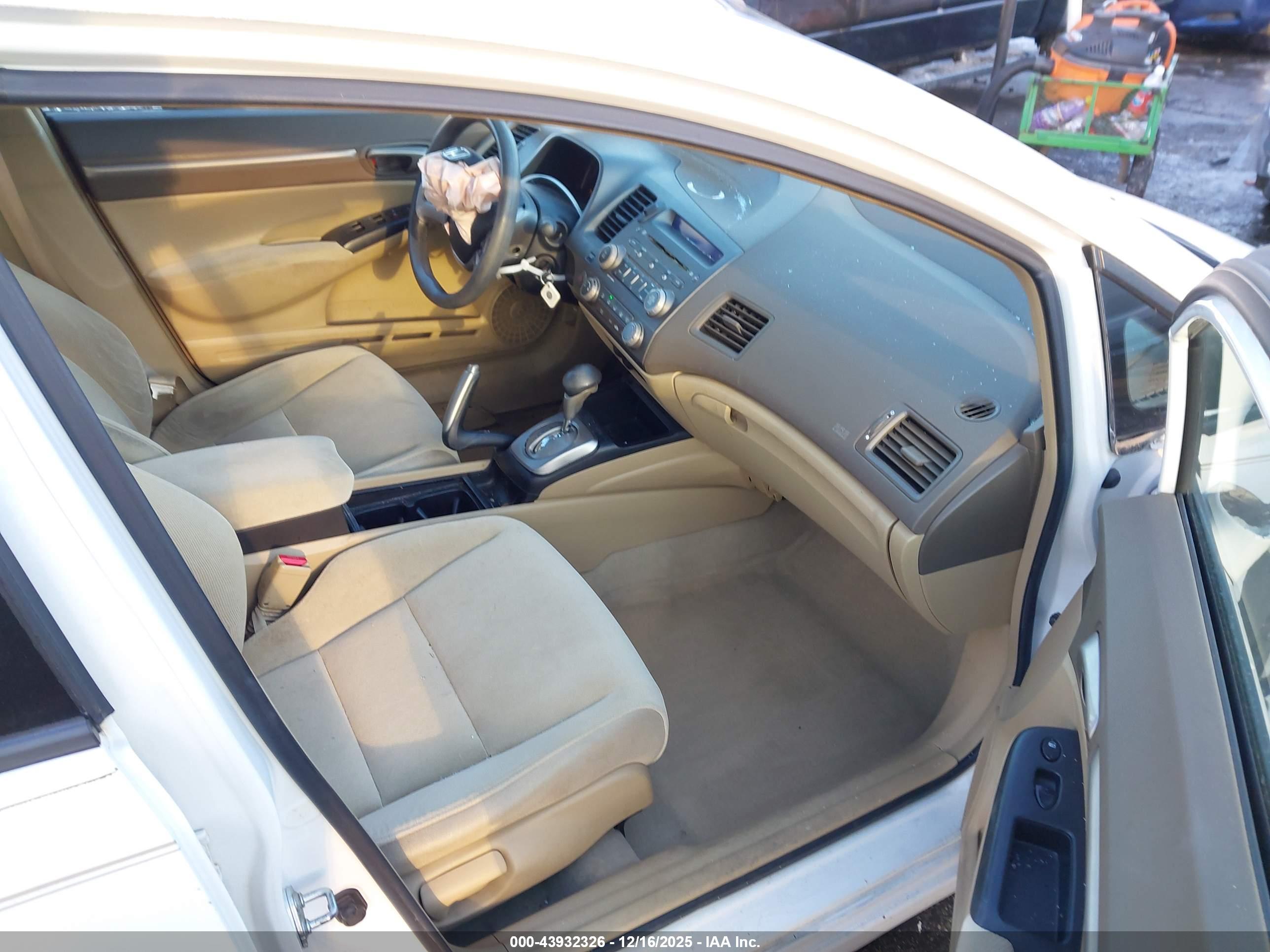 HONDA CIVIC image 5