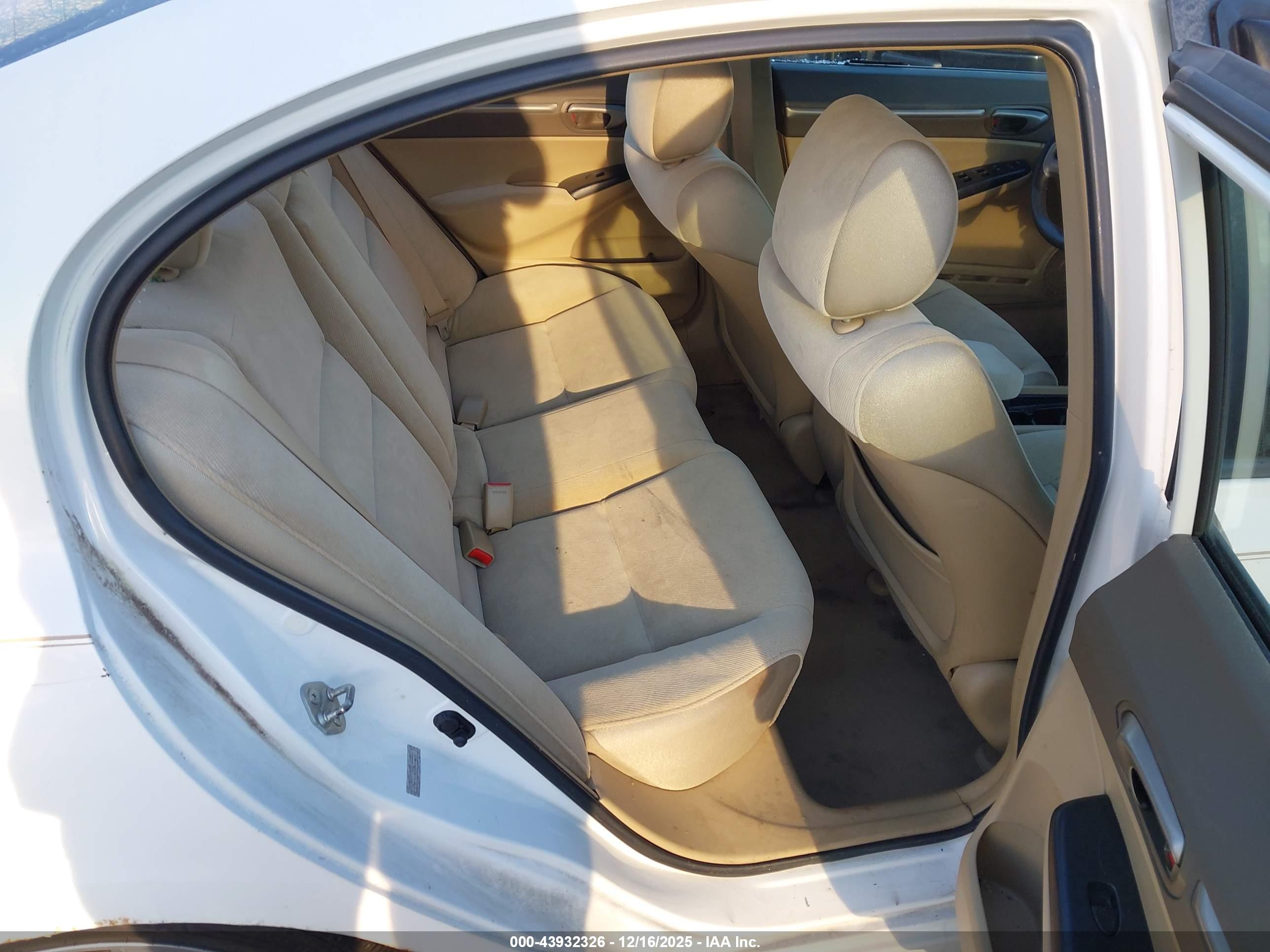 HONDA CIVIC image 8