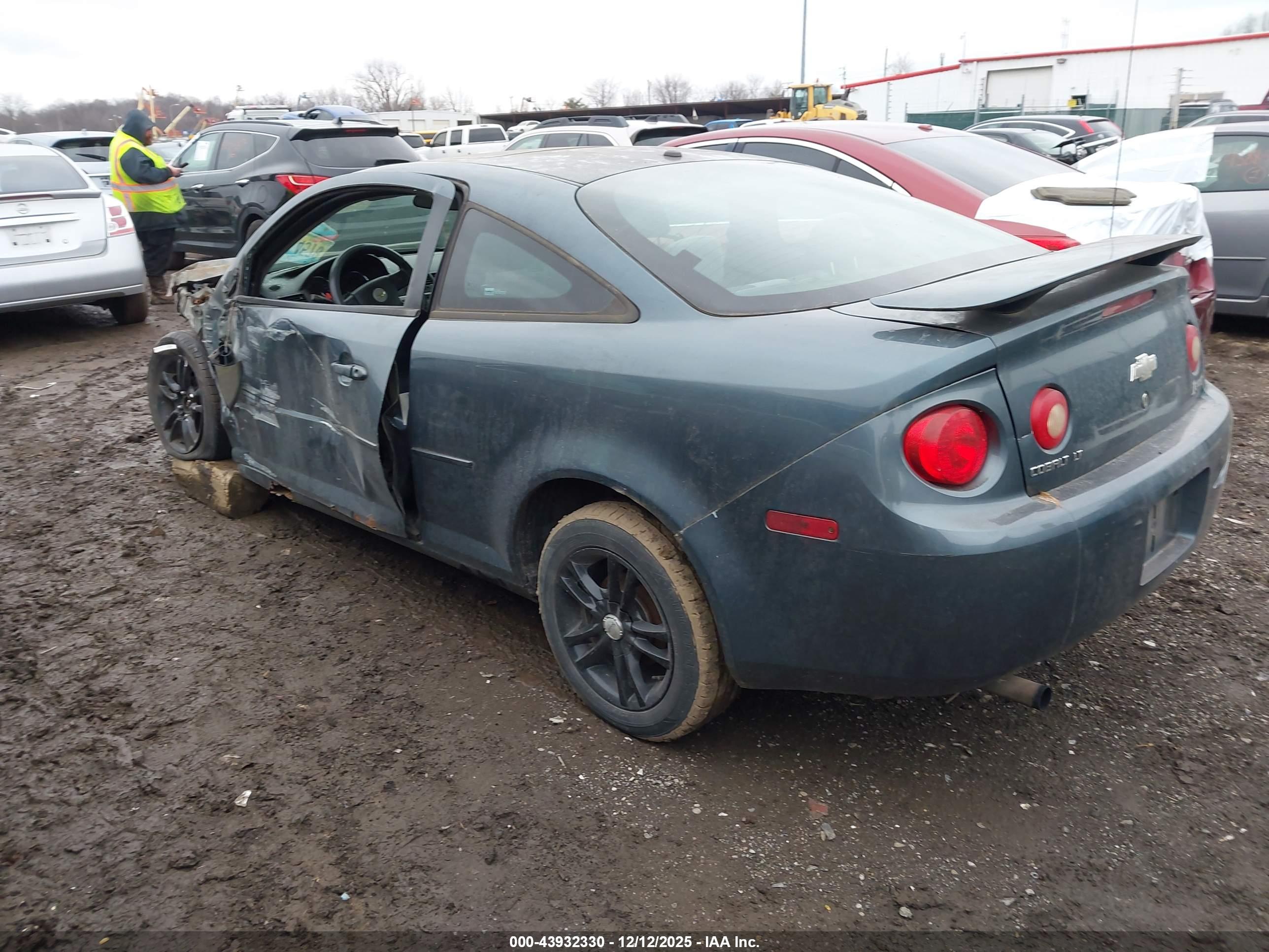 CHEVROLET COBALT image 3