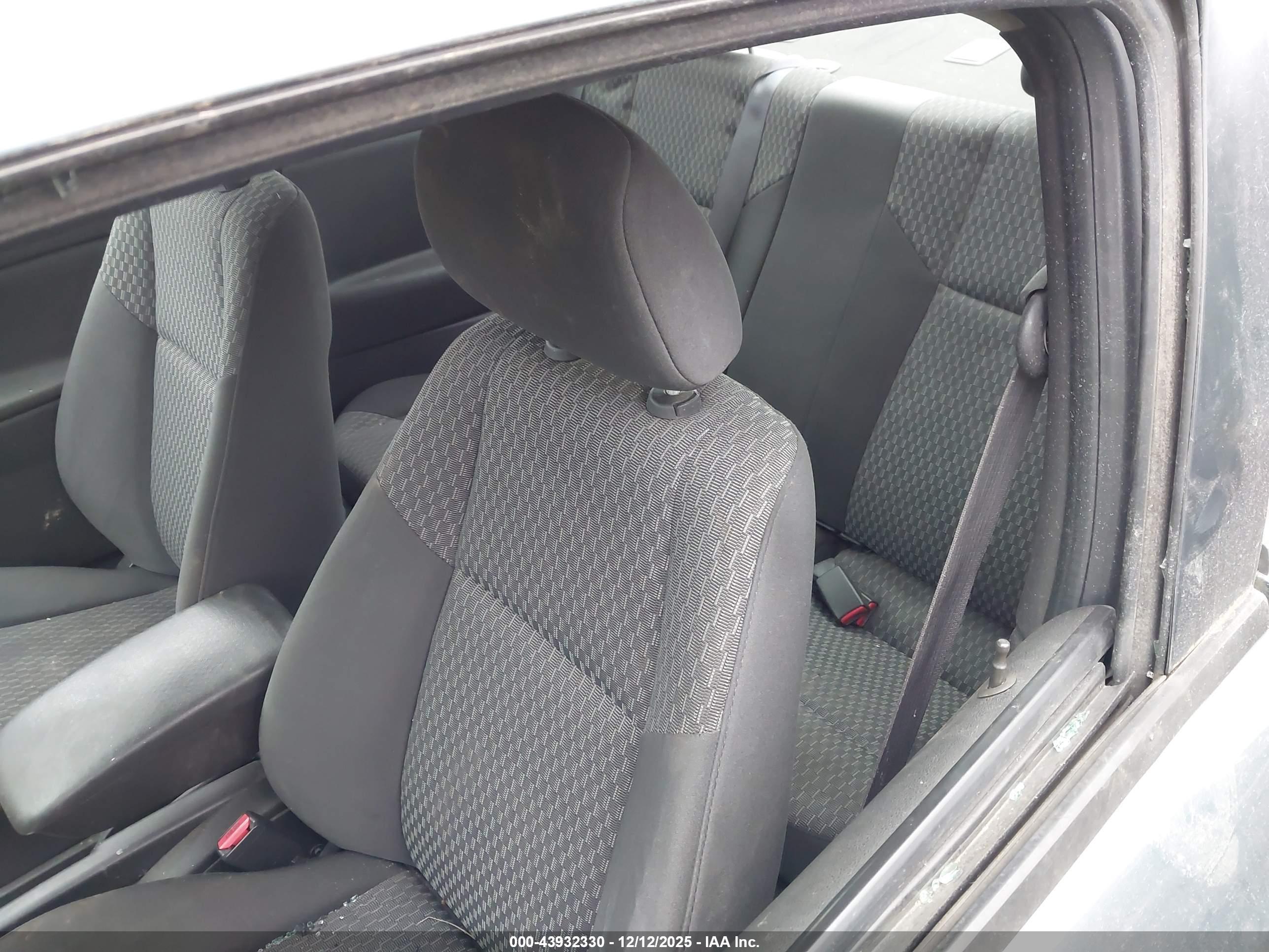 CHEVROLET COBALT image 8