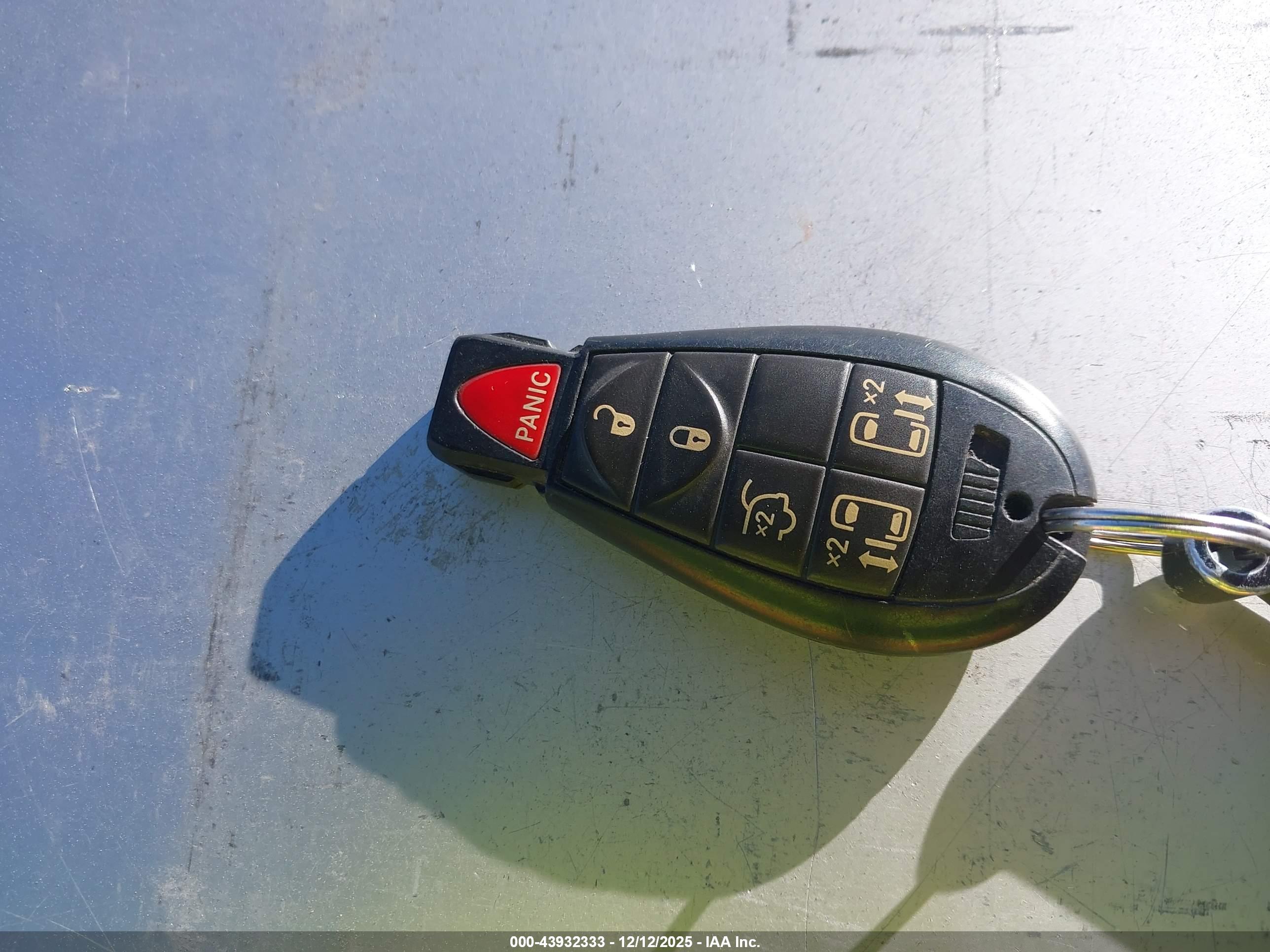 CHRYSLER TOWN image 11