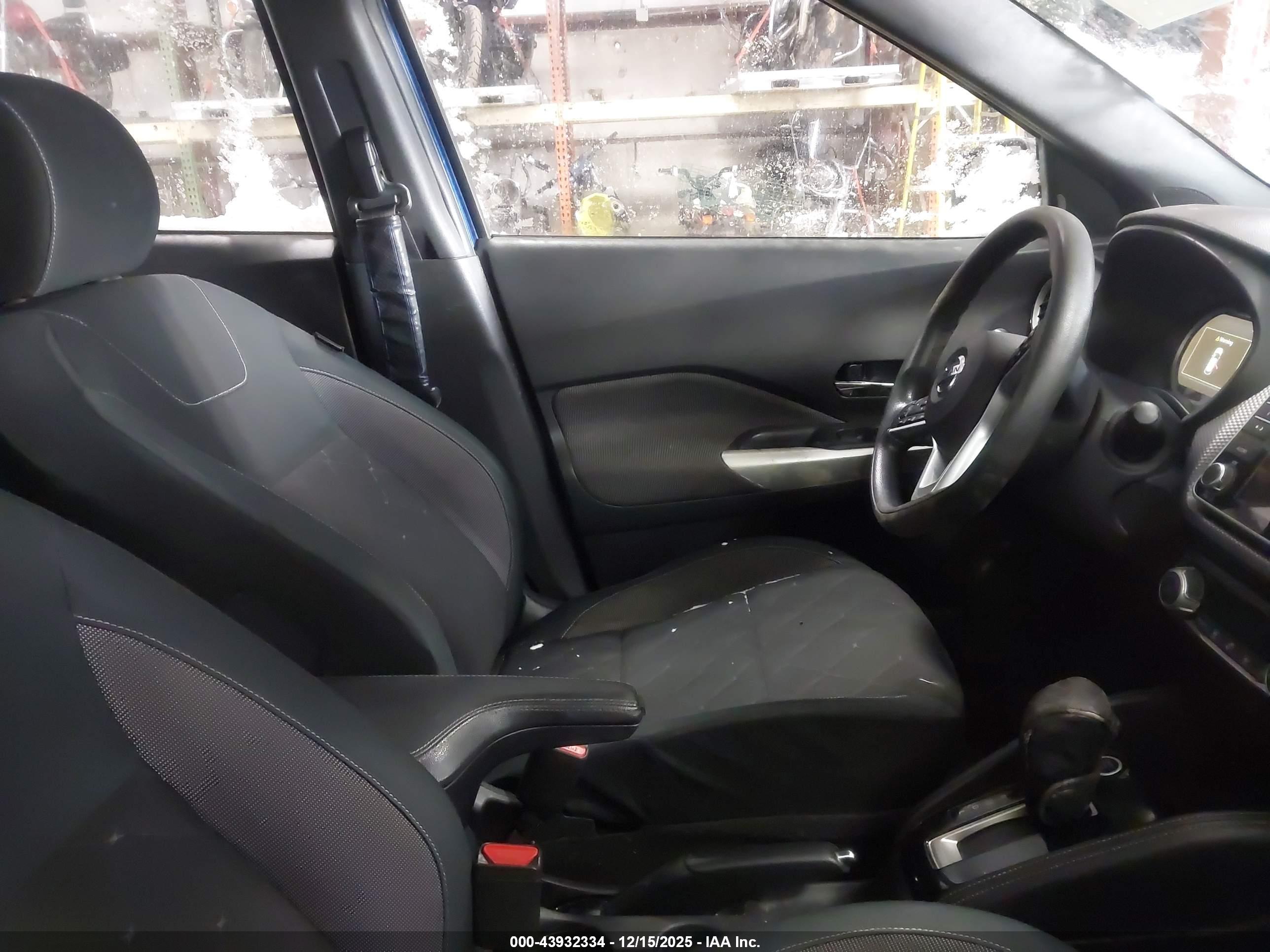 NISSAN KICKS image 5