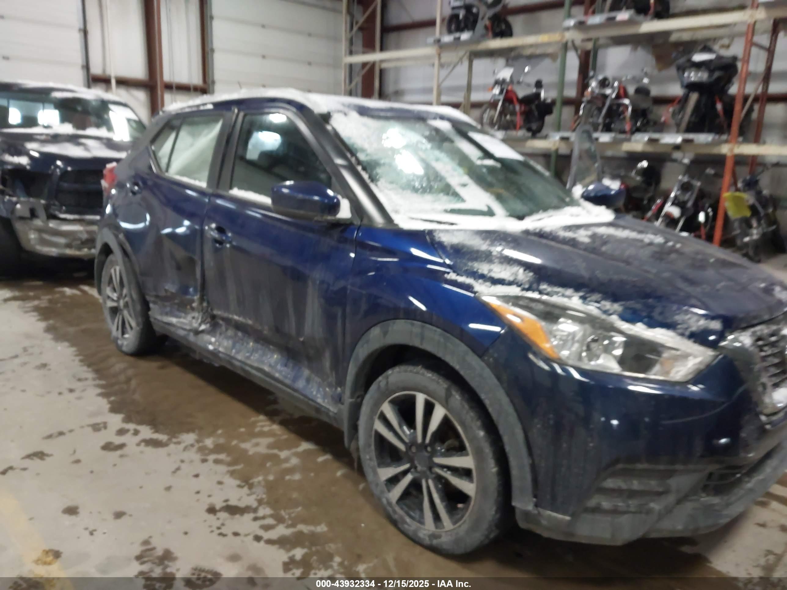 NISSAN KICKS image 6