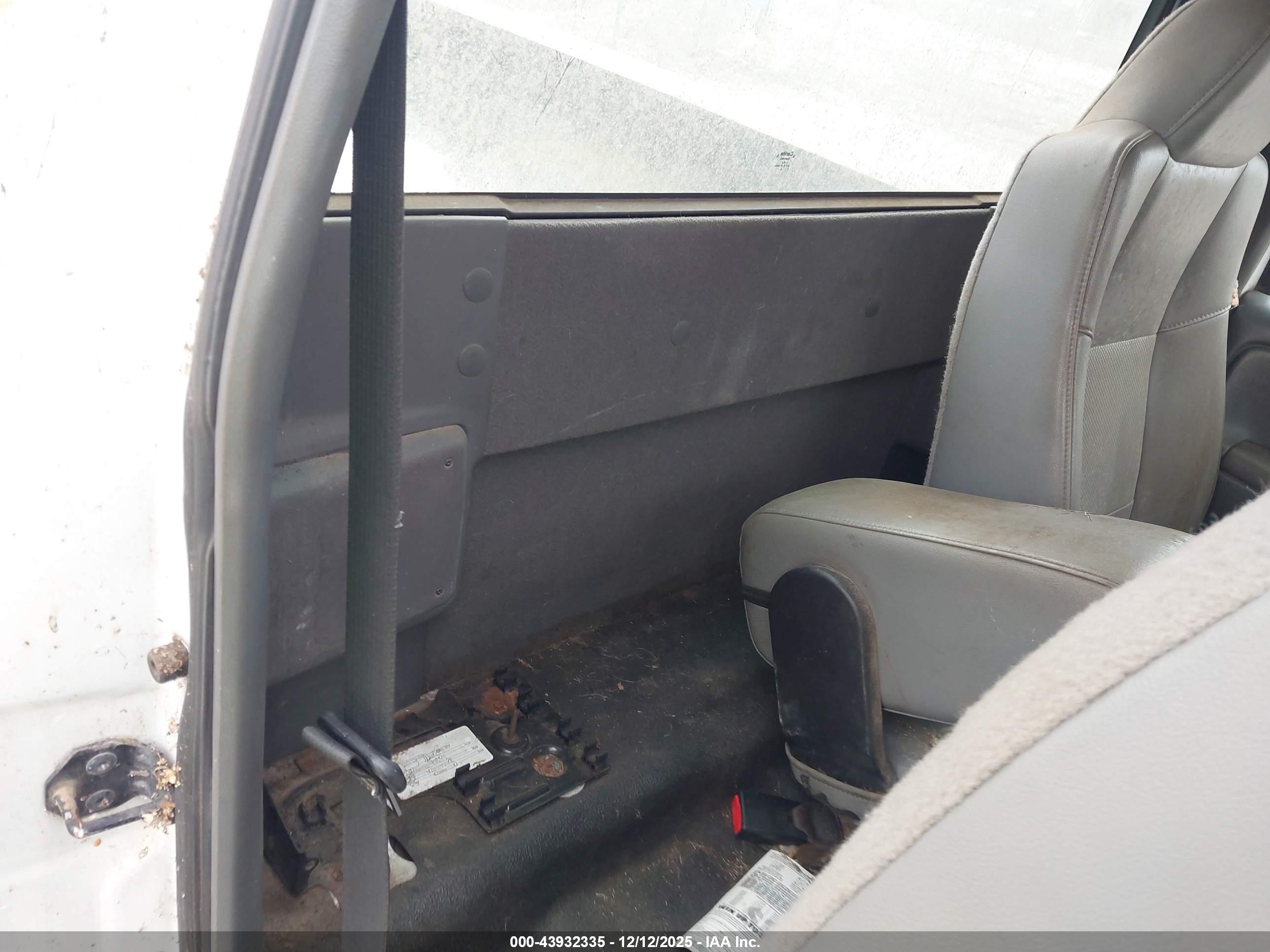 FORD RANGER image 8