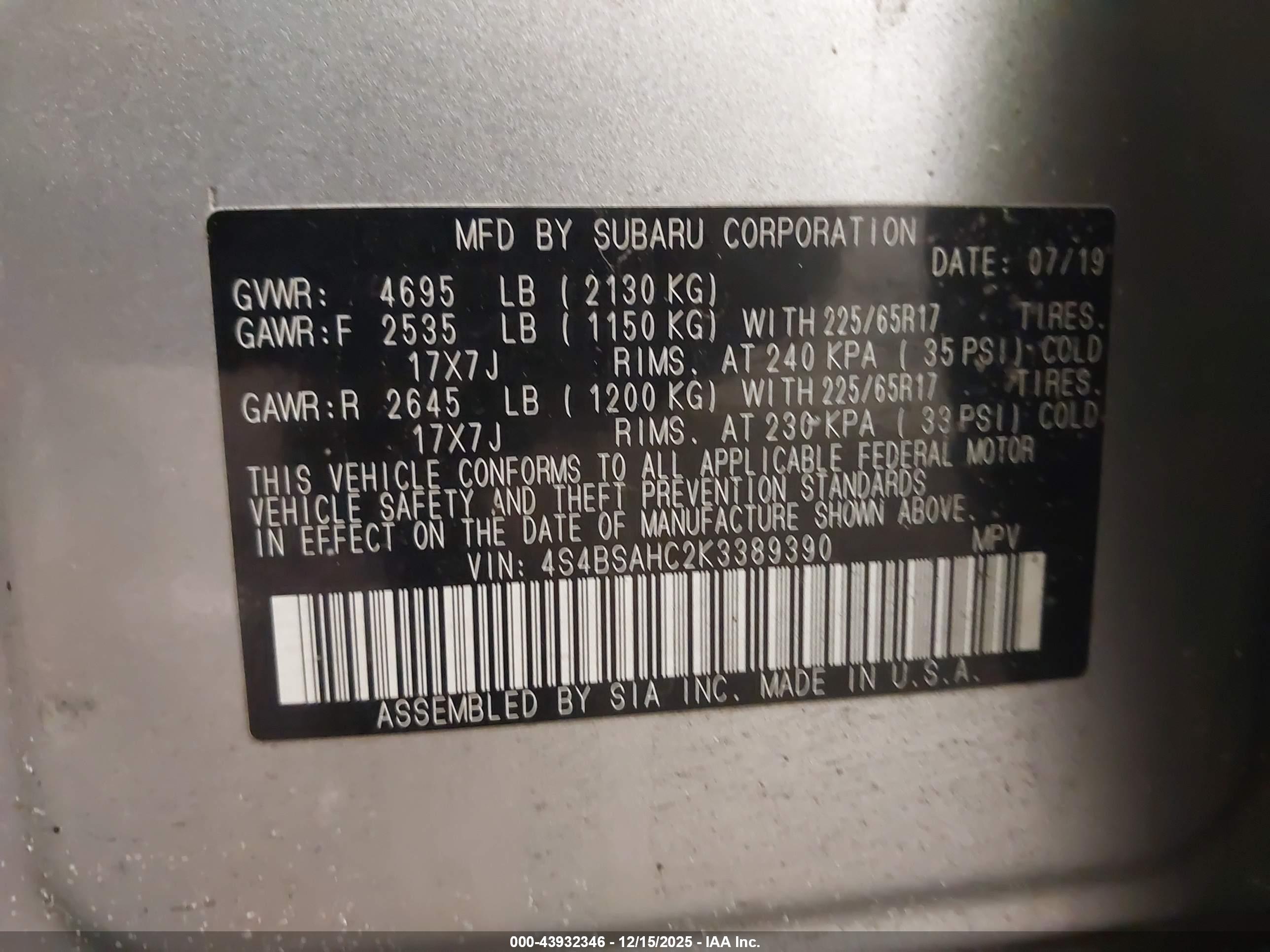 SUBARU OUTBACK image 9