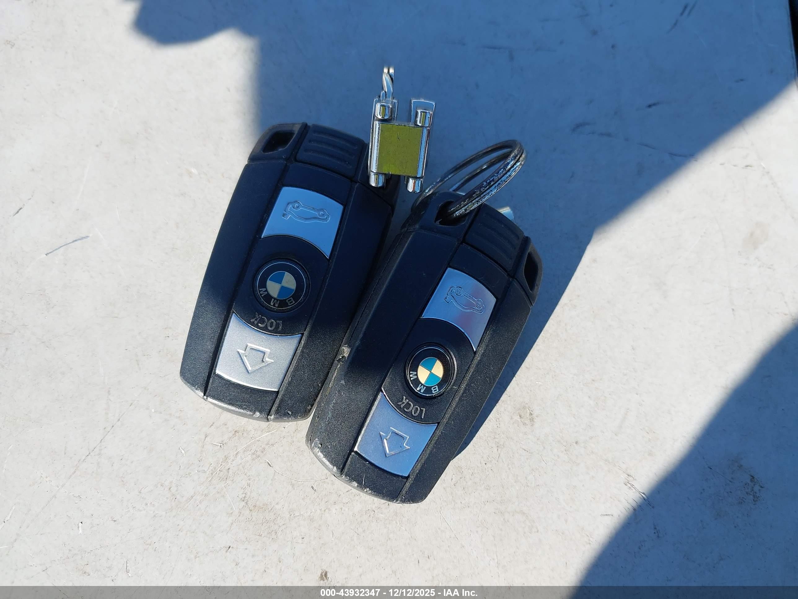 BMW 128I image 11