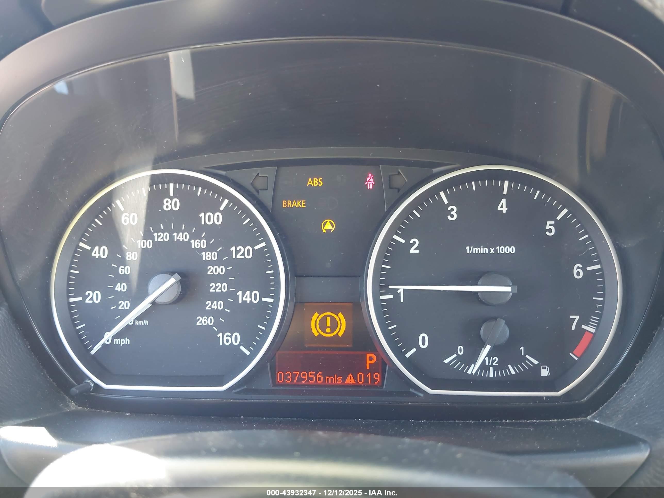BMW 128I image 7